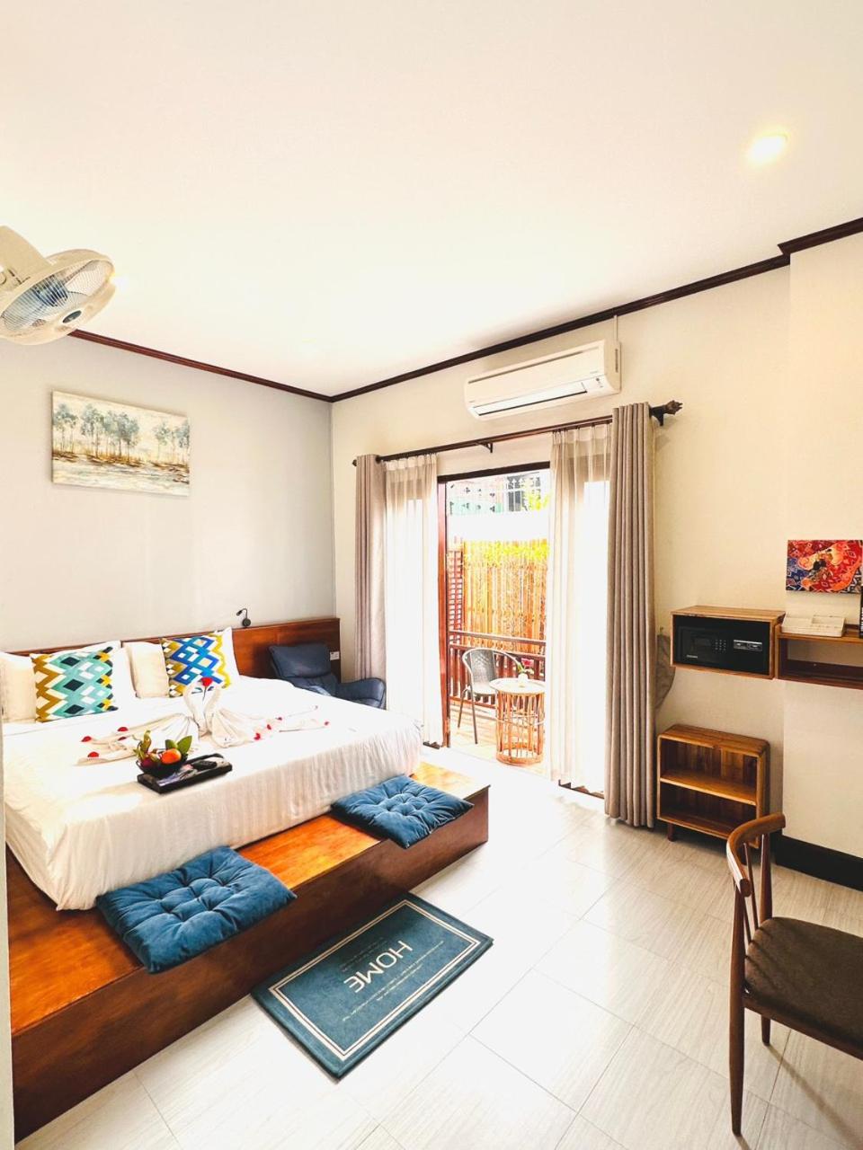 Deluxe Double Room With Balcony photo 1