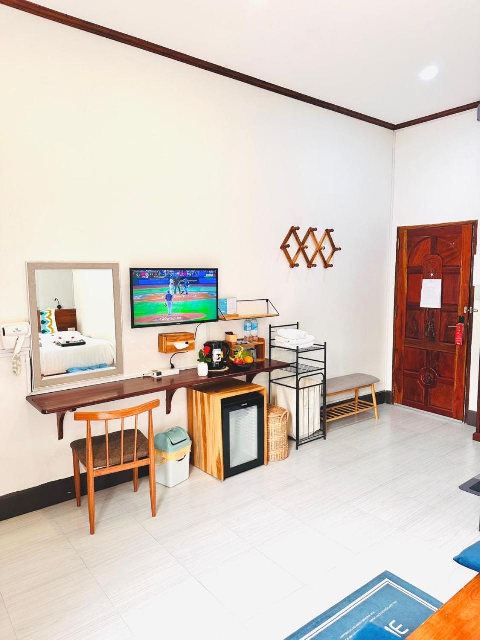 Deluxe Double Room With Balcony photo 3