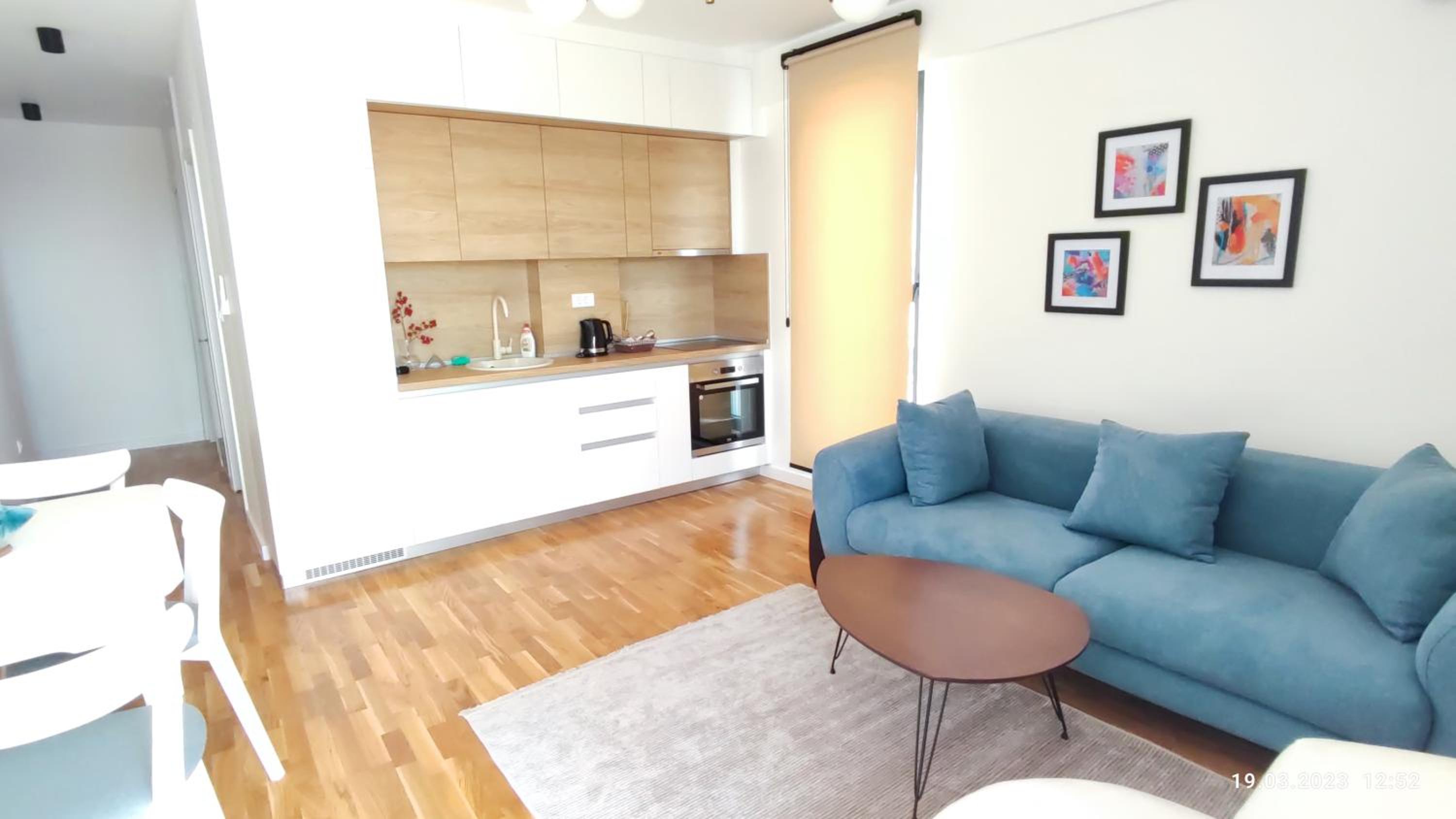 One-Bedroom Apartment photo 1