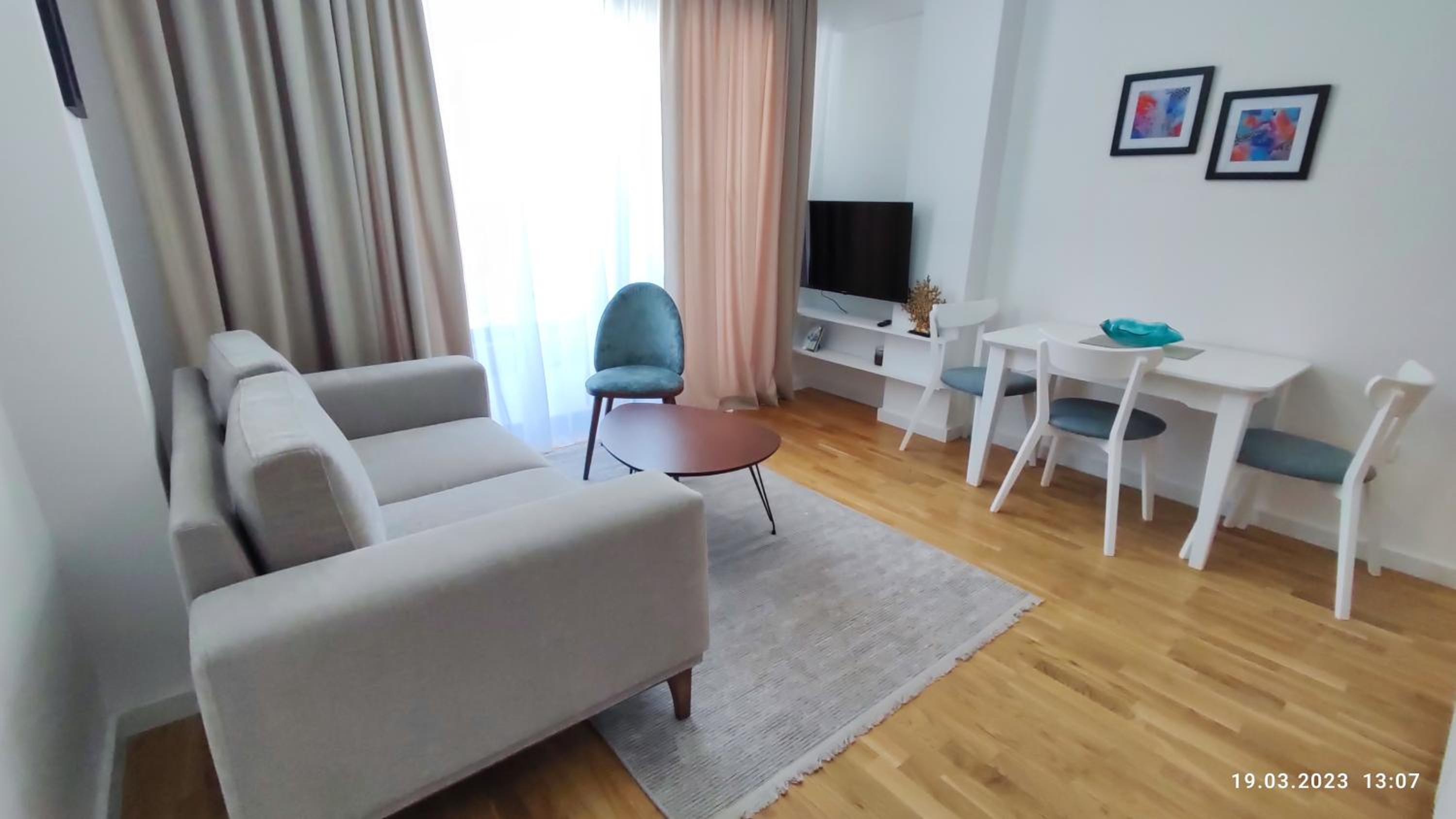 Apartment with Mountain View photo 1