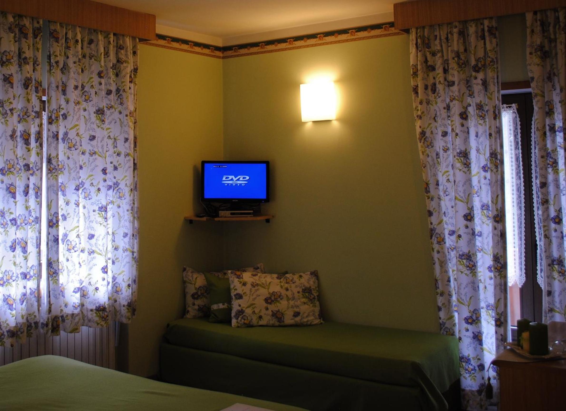 Double or Twin Room photo 1