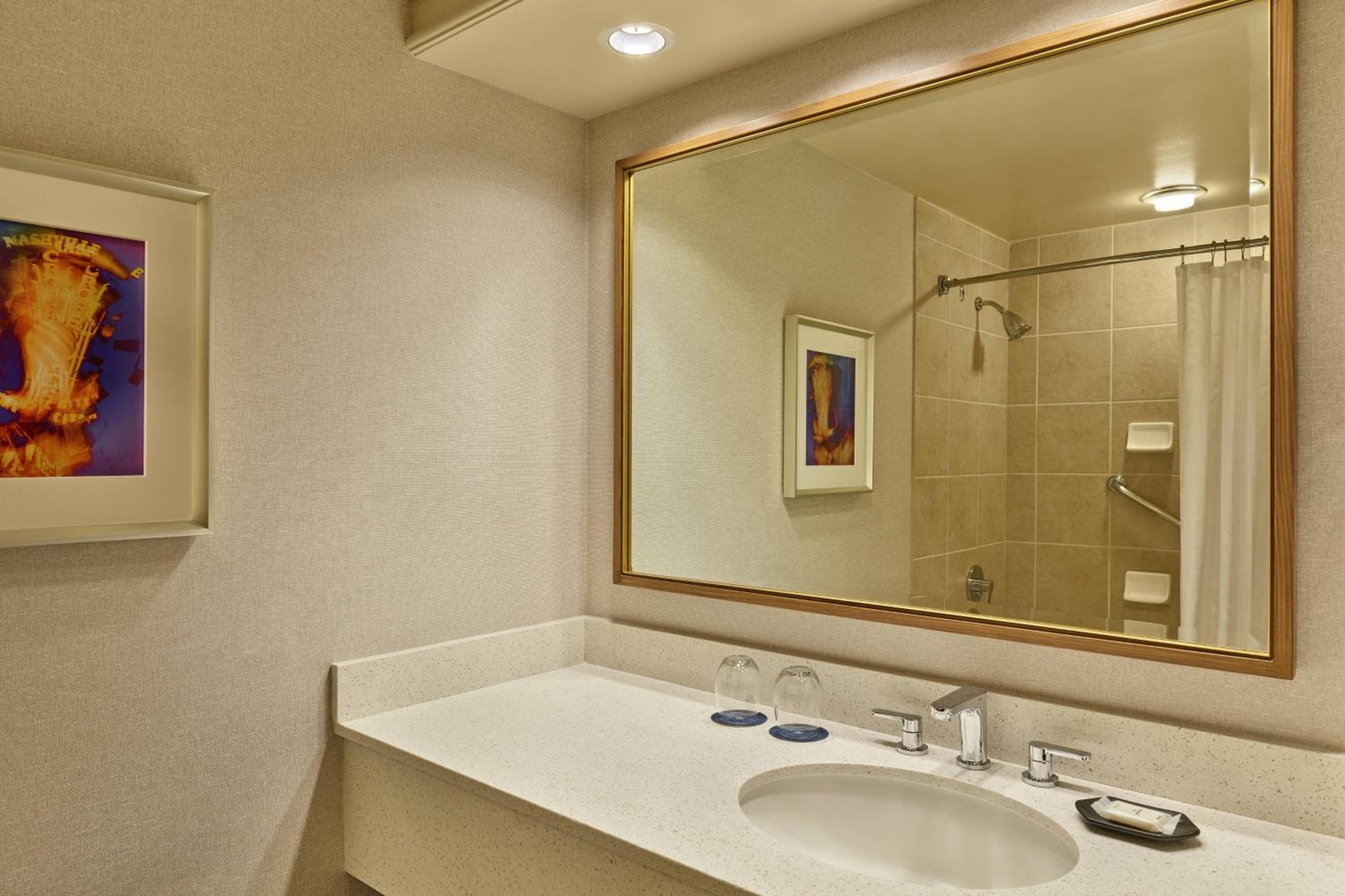 1 KING GUEST ROOM - Photo 2