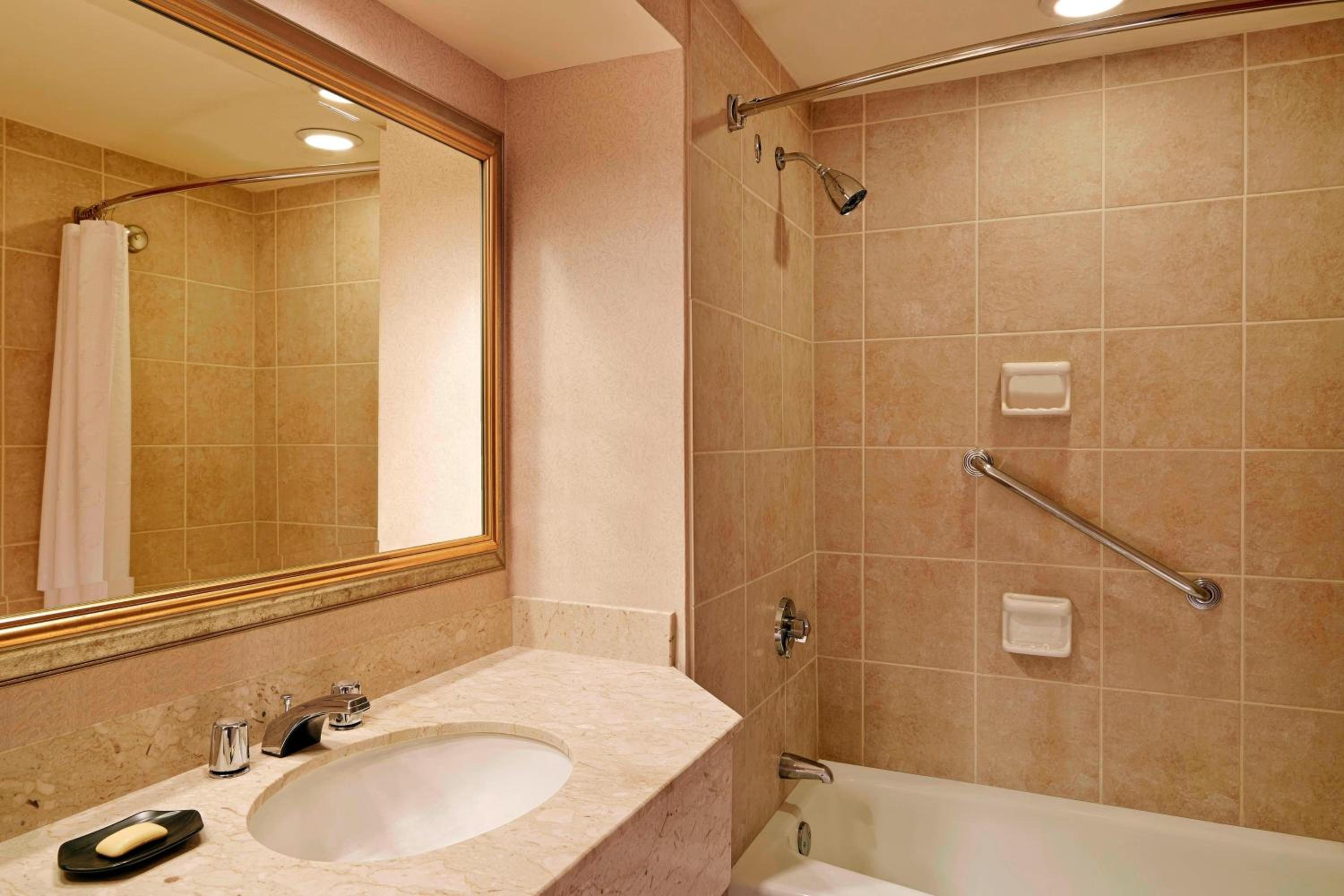 1 KING GUEST ROOM - Photo 3