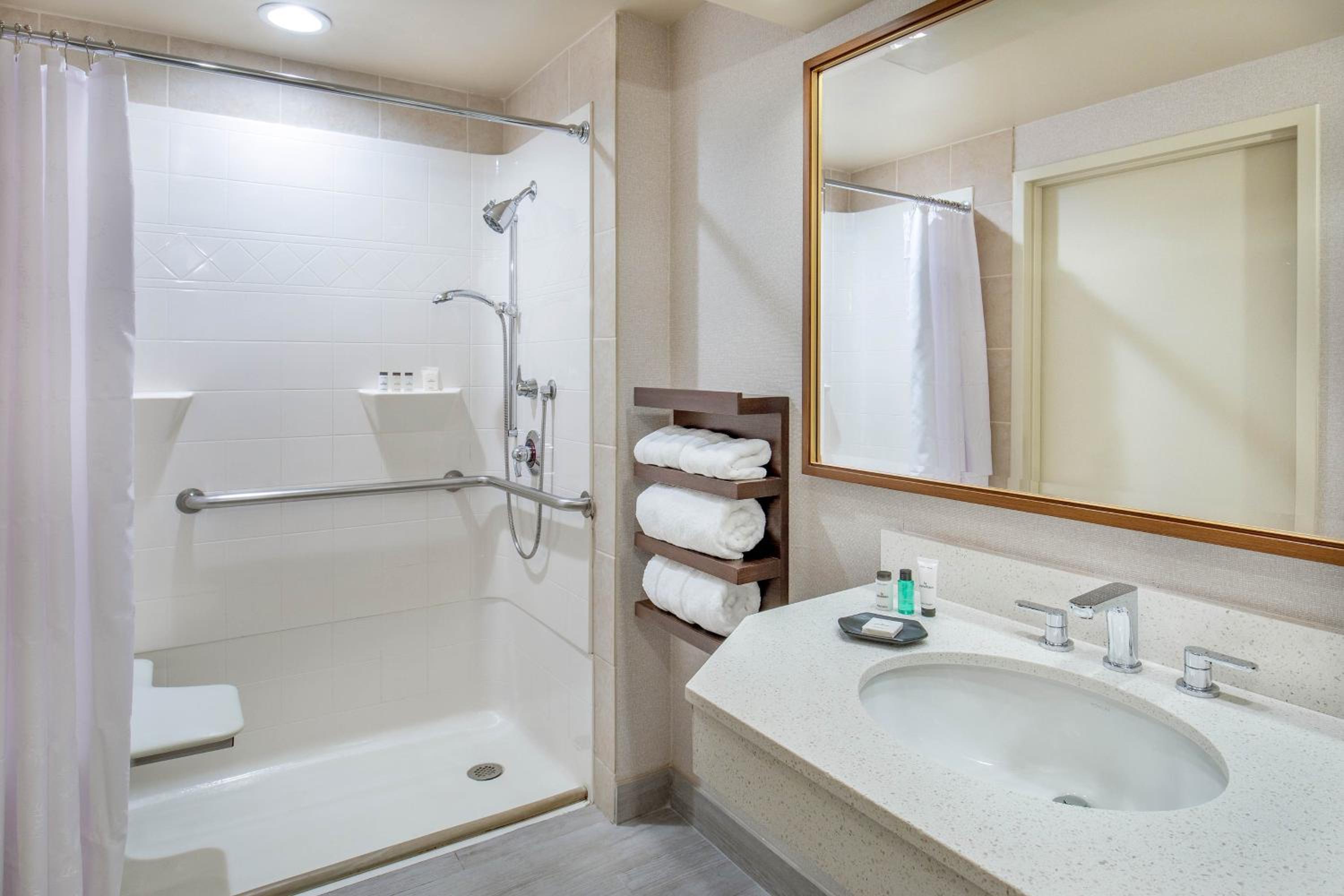 1 KING GUEST ROOM - Photo 5