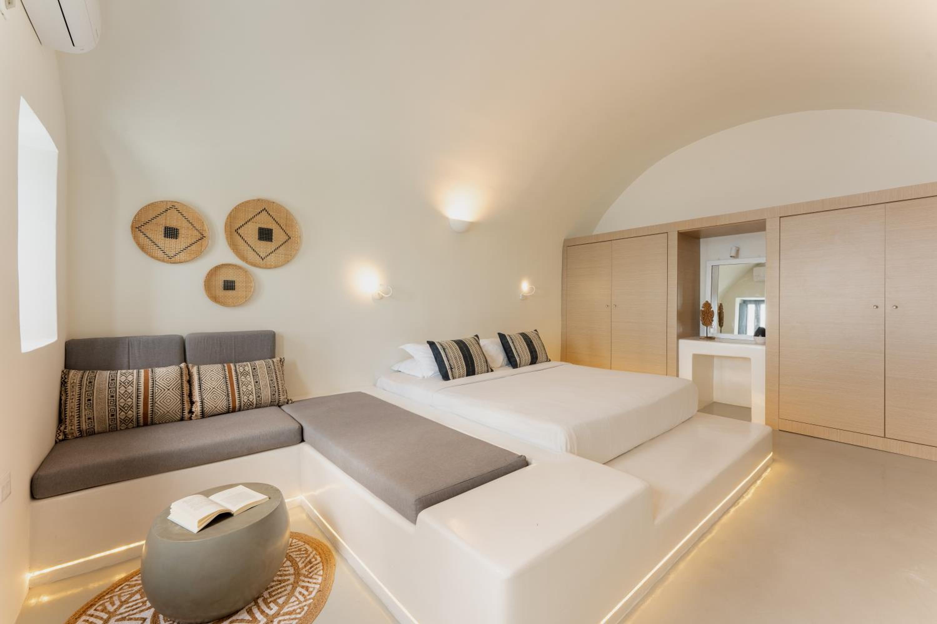 Junior Suite with Caldera View & Hot Tub