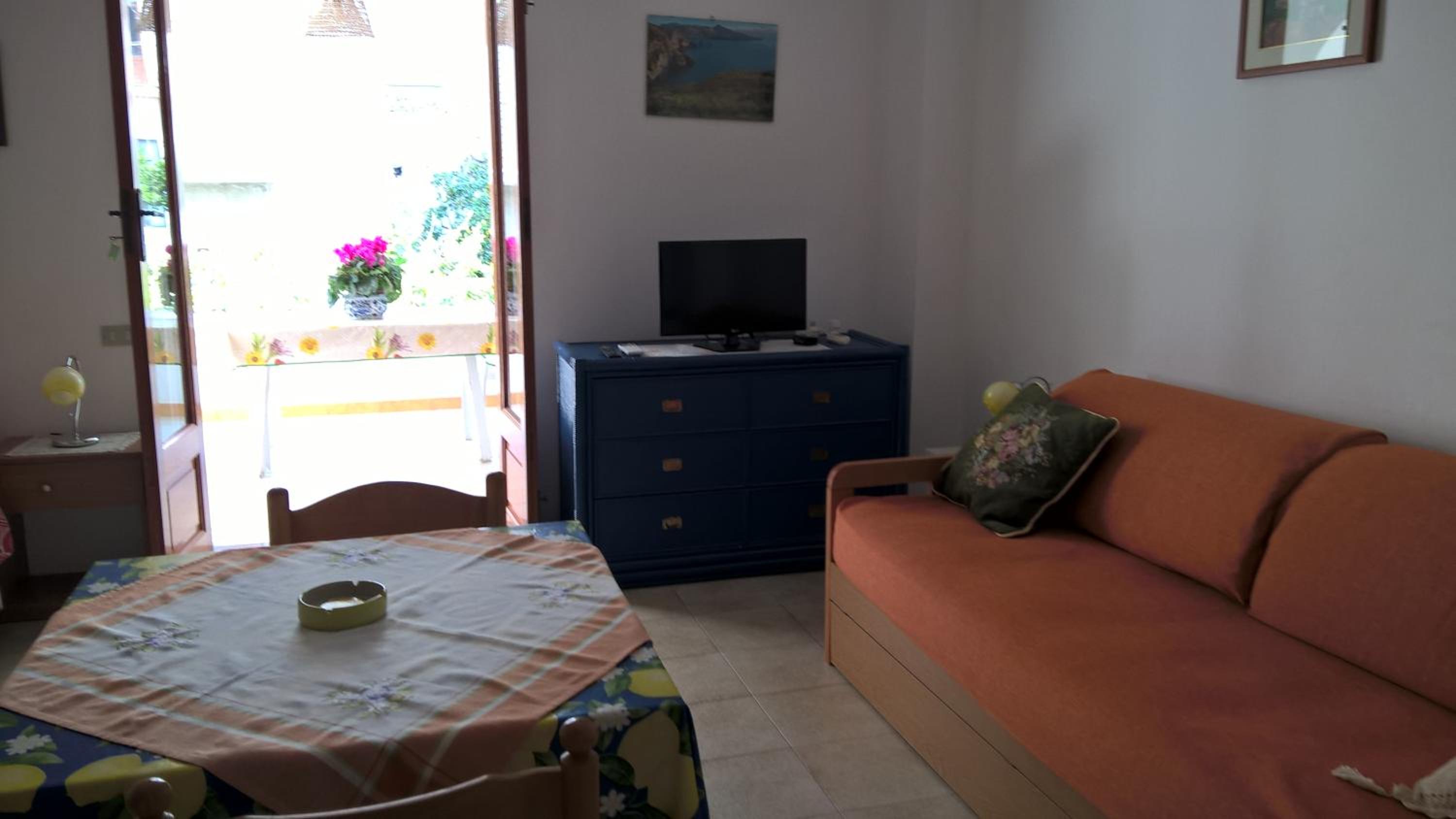 Apartment with Garden View - Photo 5