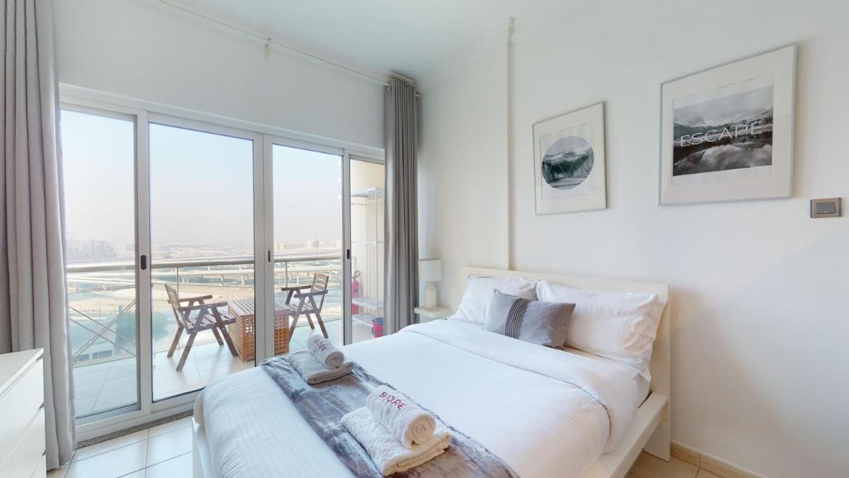 Studio Apartment photo 1