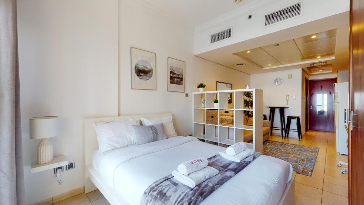 Studio Apartment photo 2