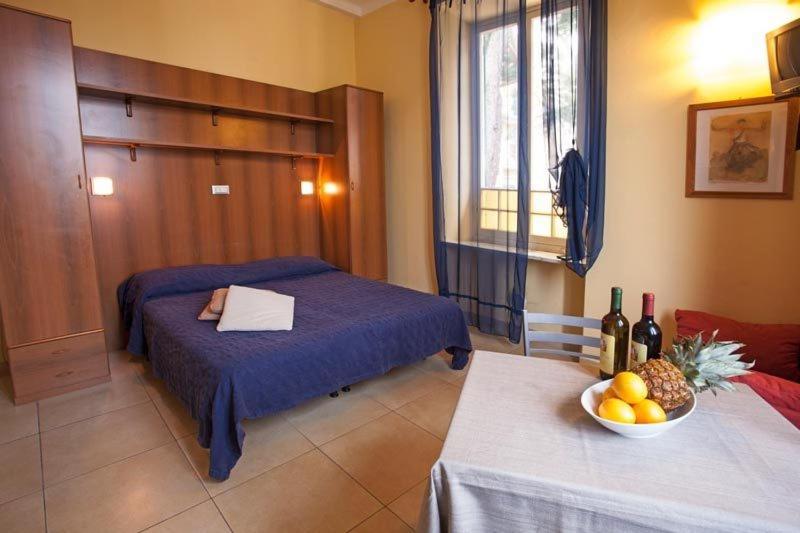 Studio Apartment with Sea View photo 1