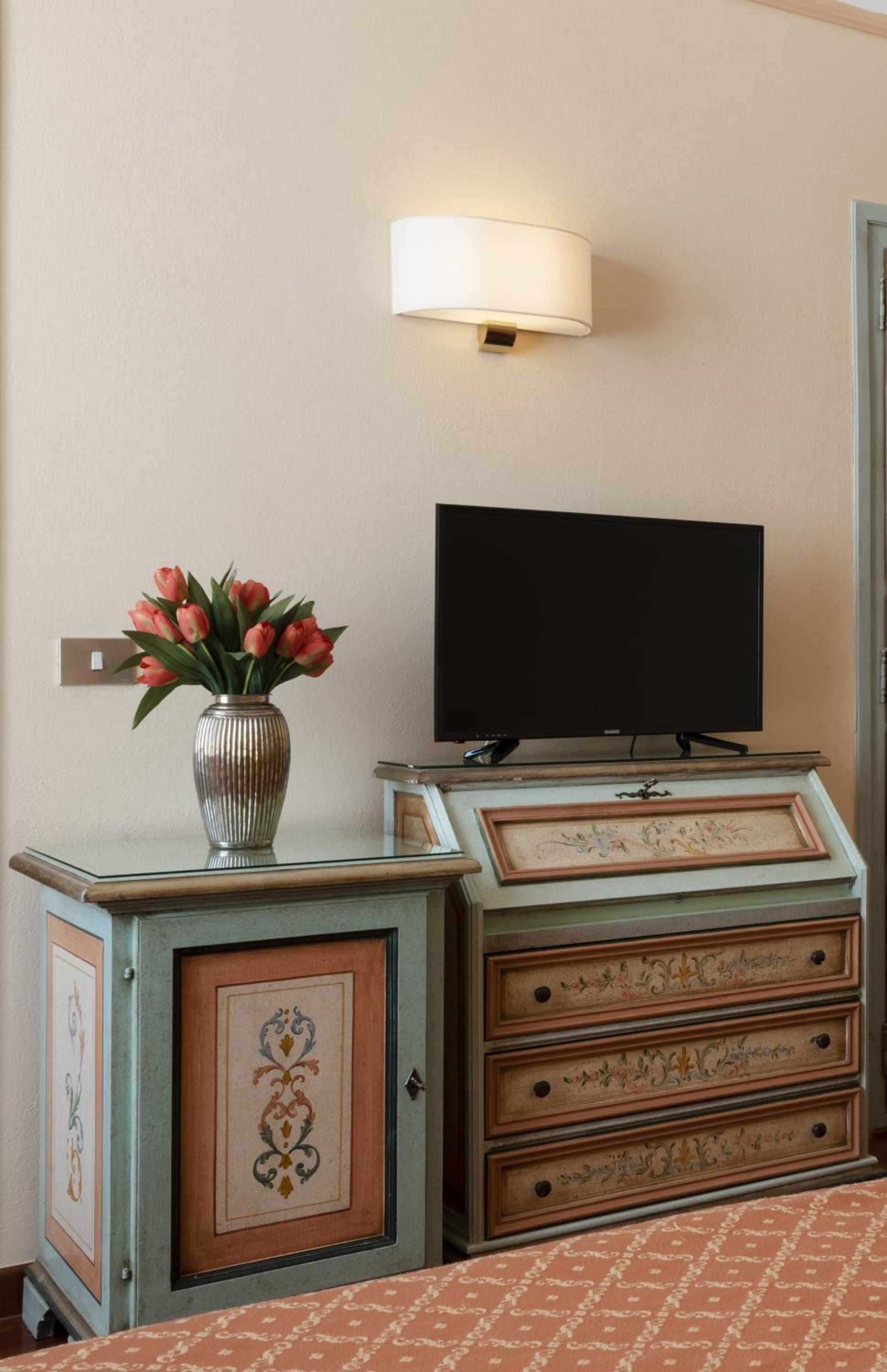 Small Double or Twin Room photo 2