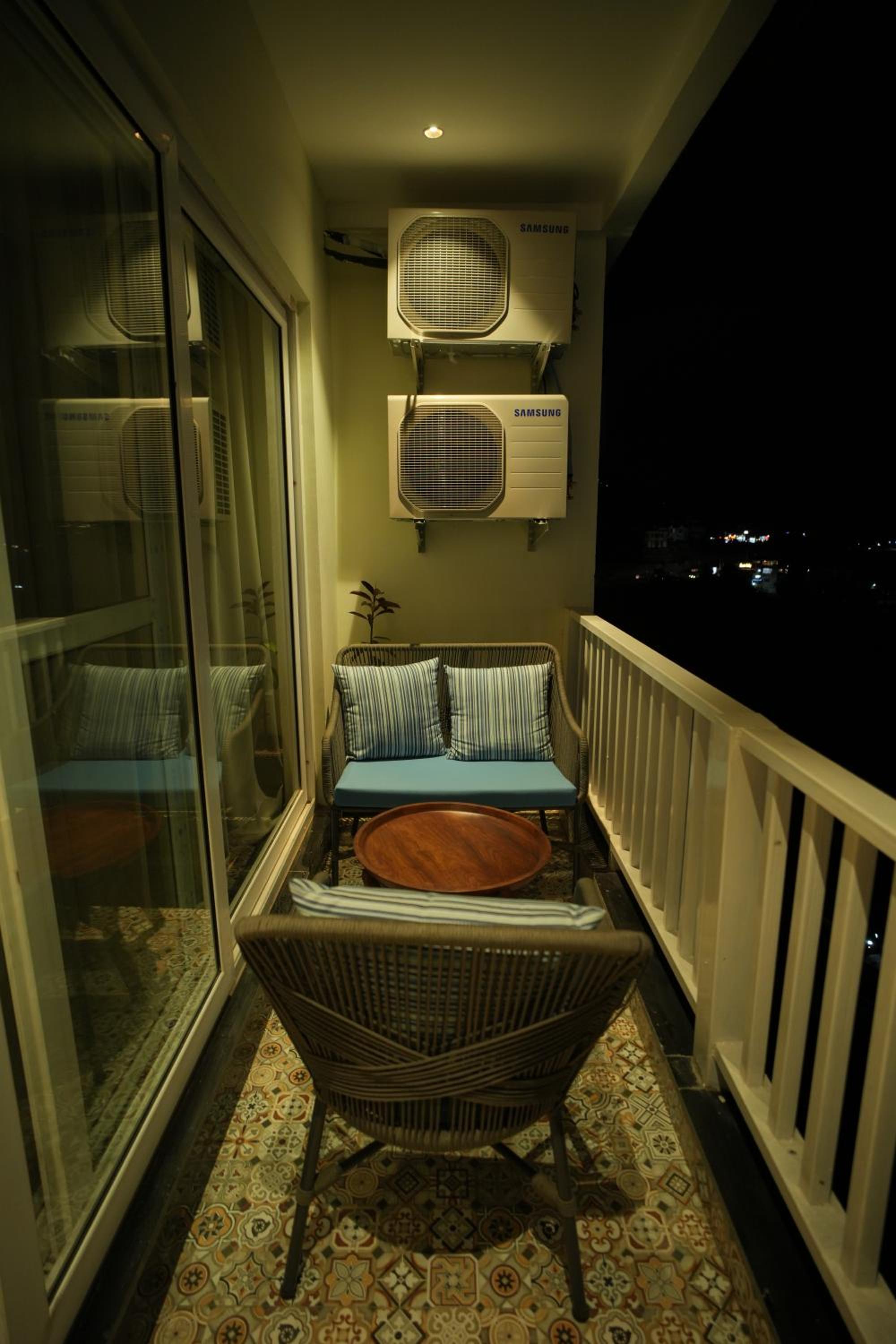Suite with Balcony photo 3