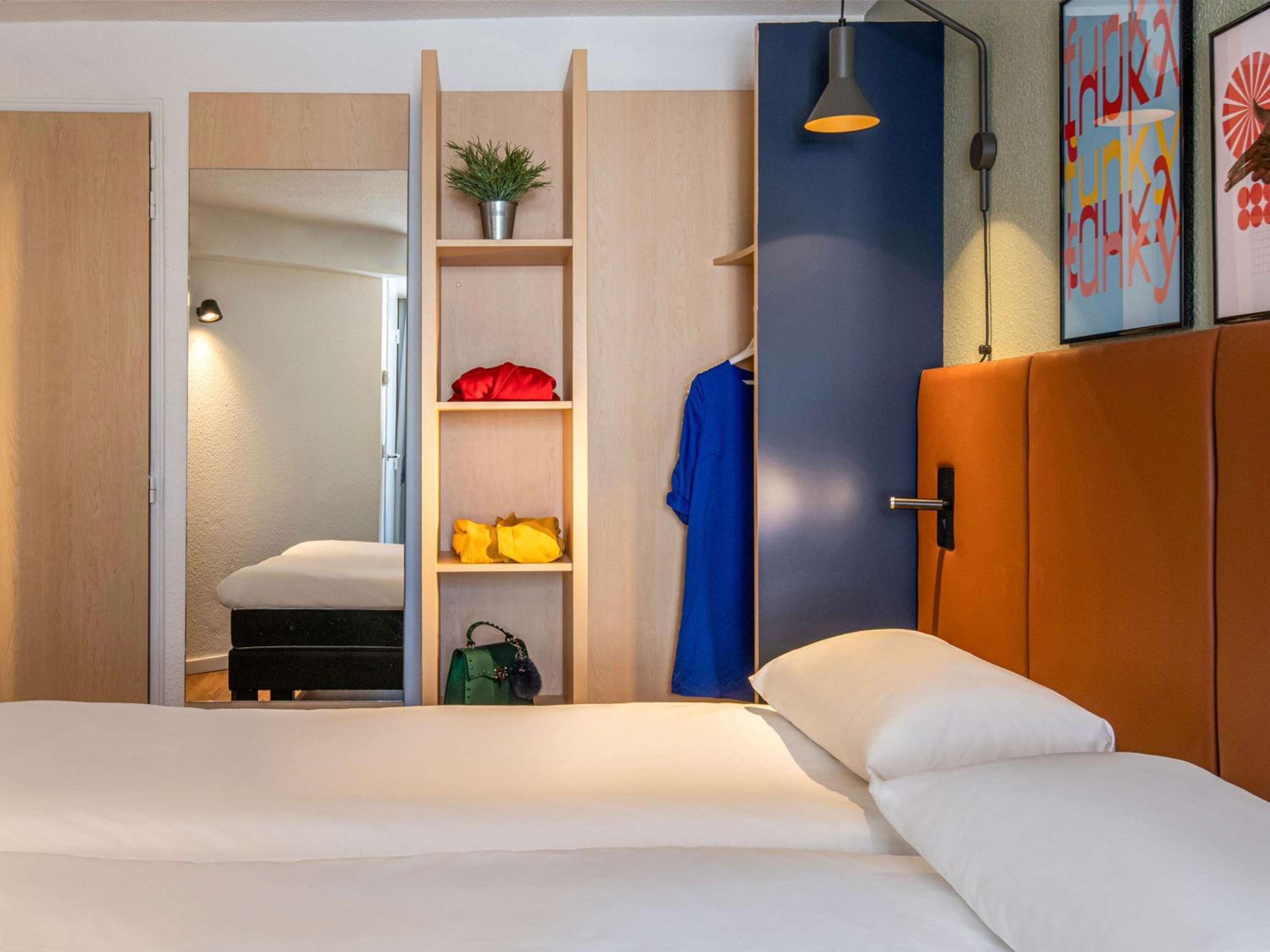 Standard Twin Room - Photo 1