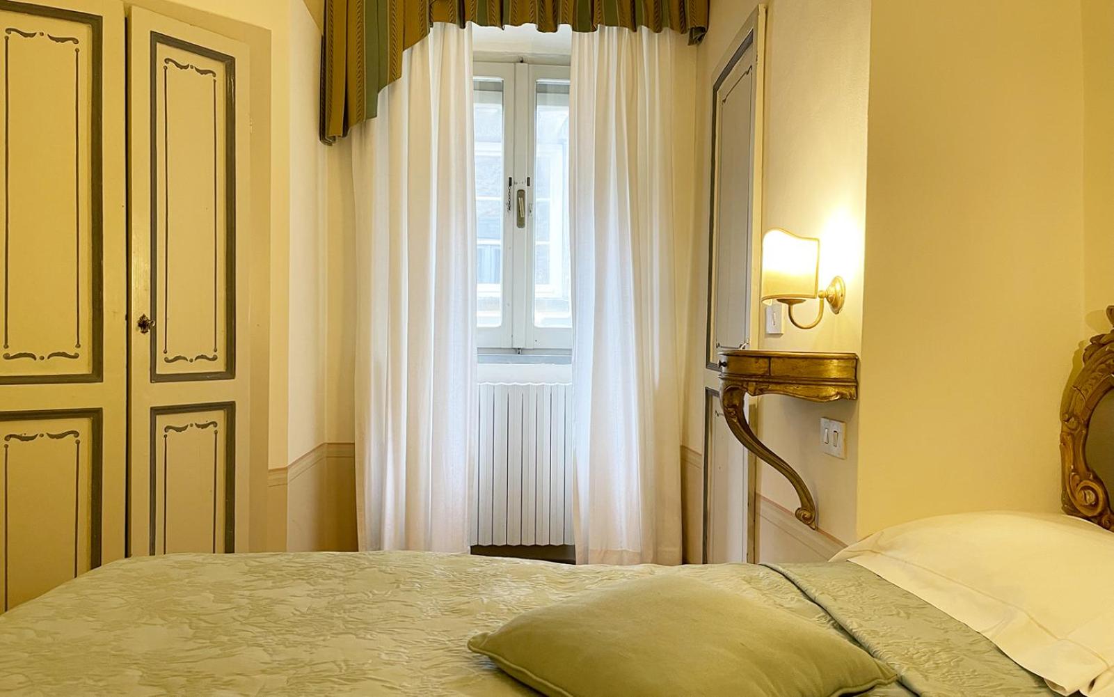 Single Room - Photo 6
