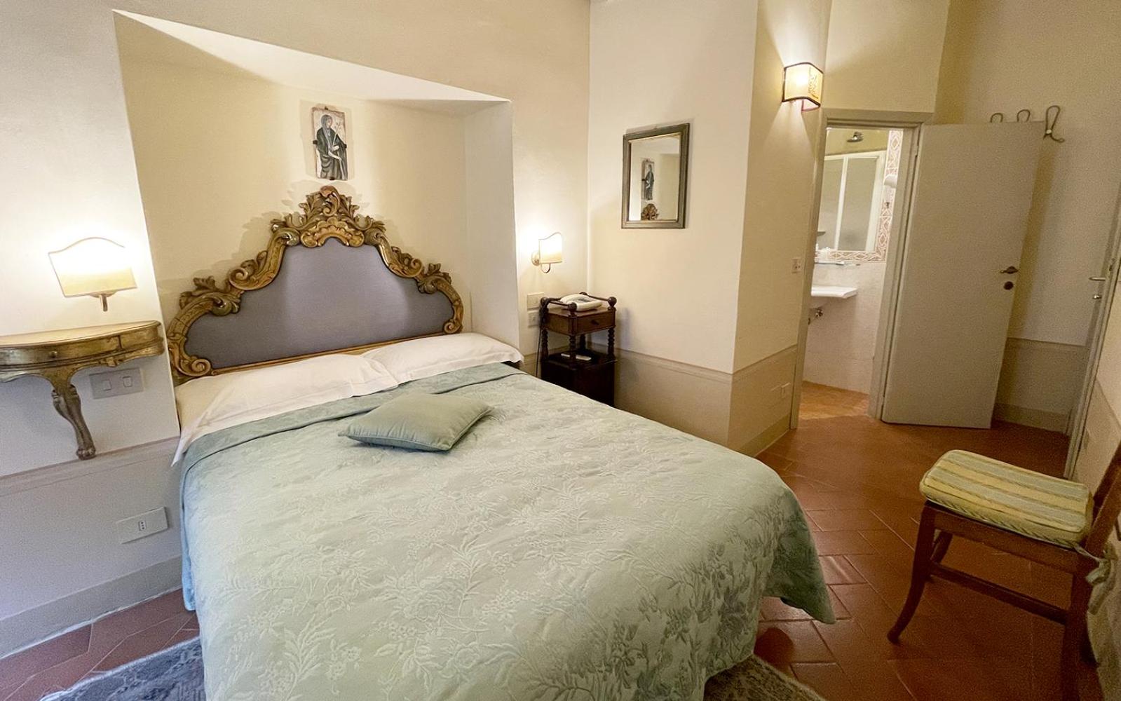 Single Room - Photo 1
