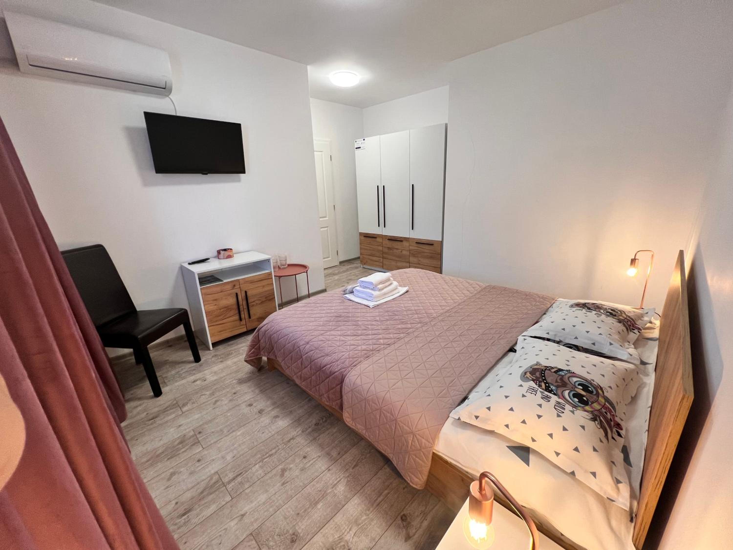 Double Room with Private Bathroom photo 2