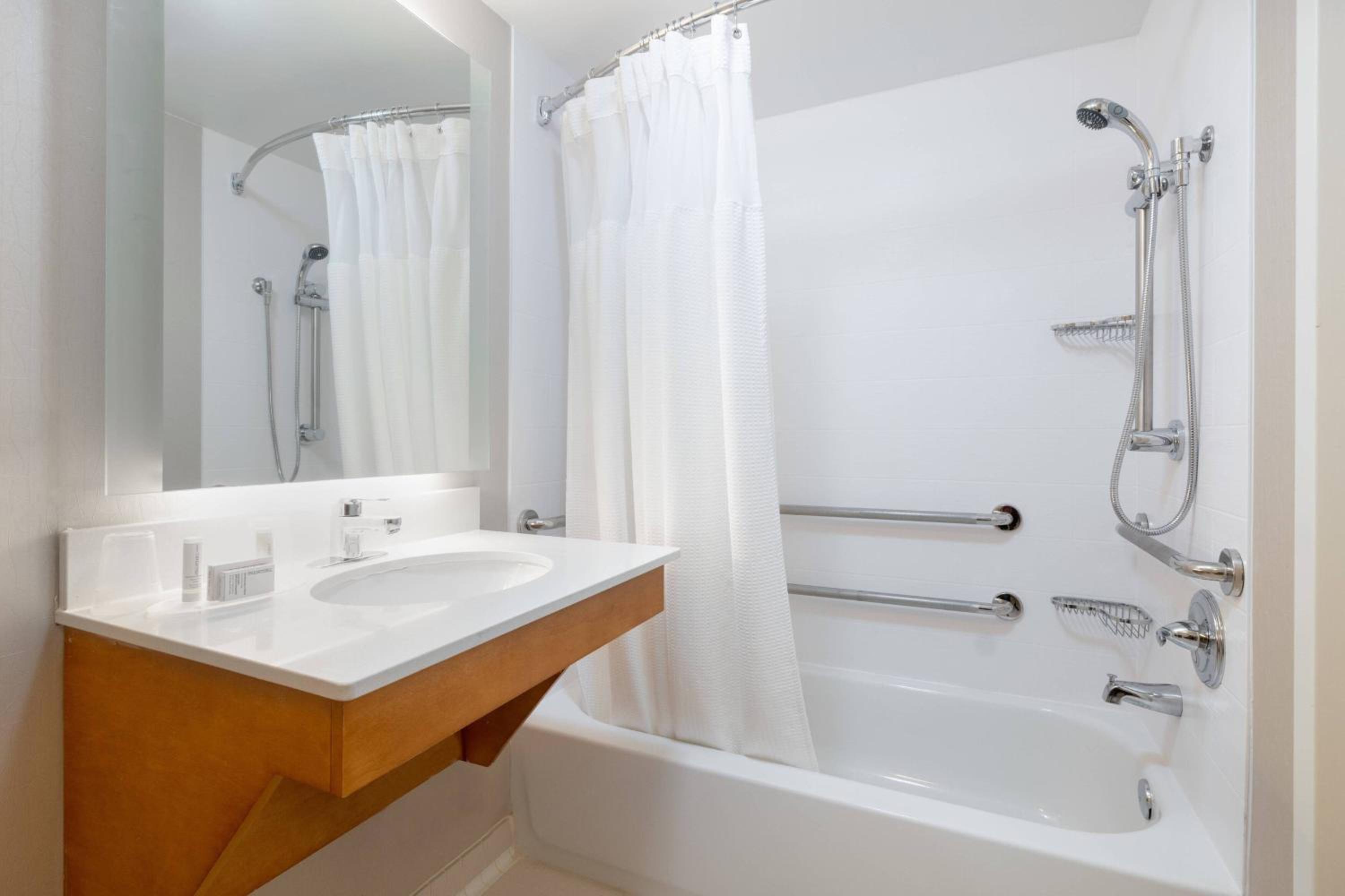 King Suite - Photo 8