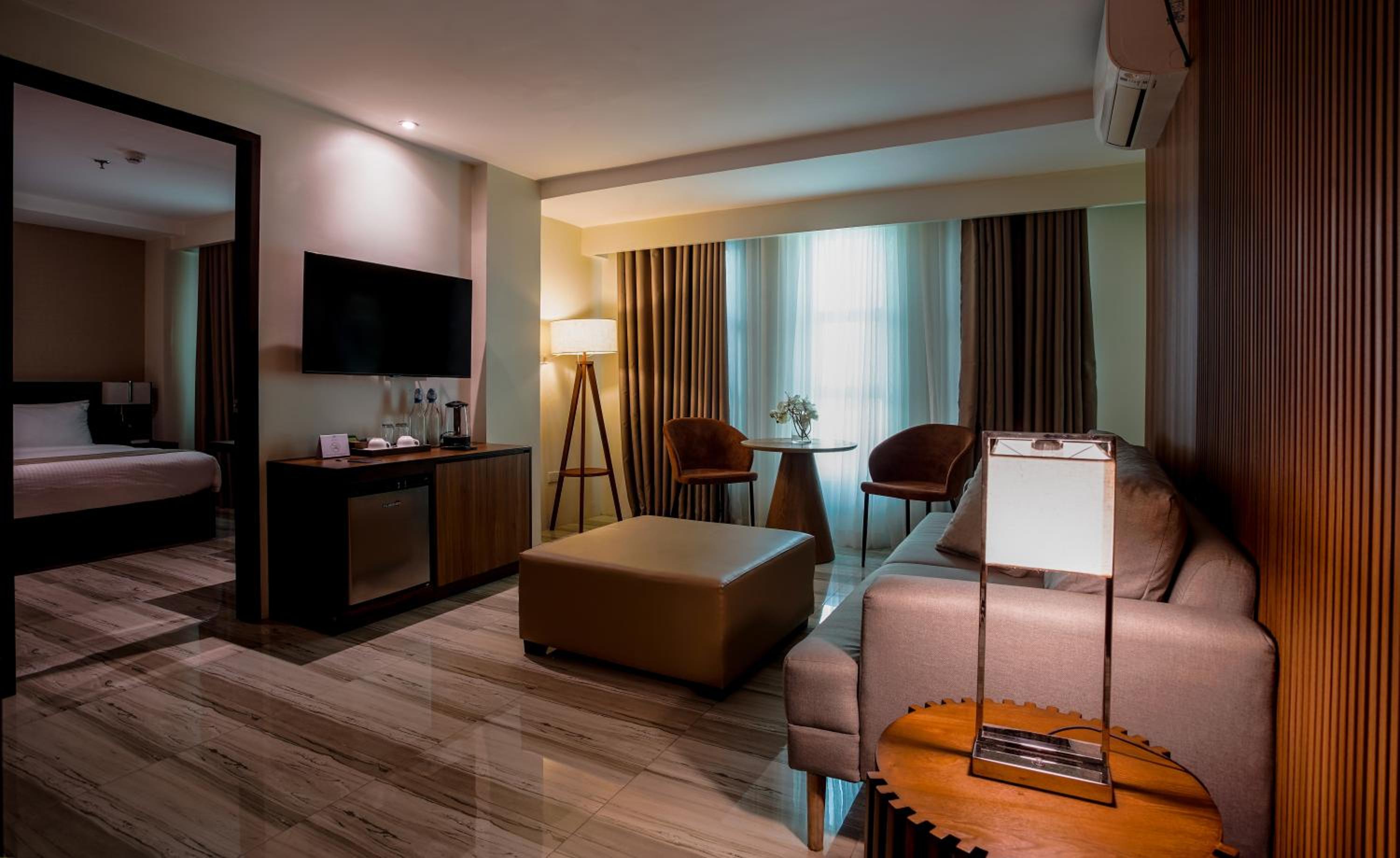 Suite - Photo 4