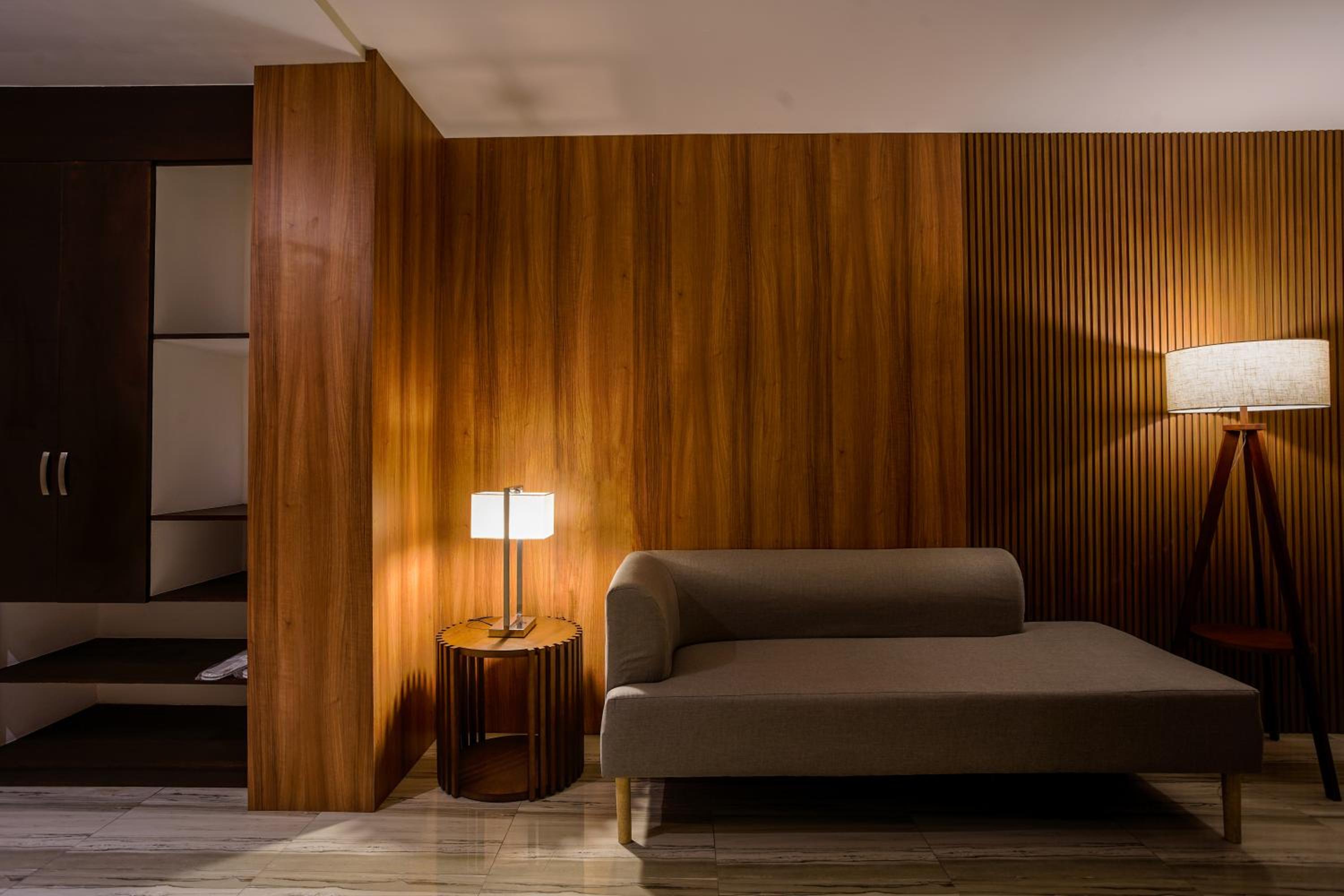 Family Room - Photo 4