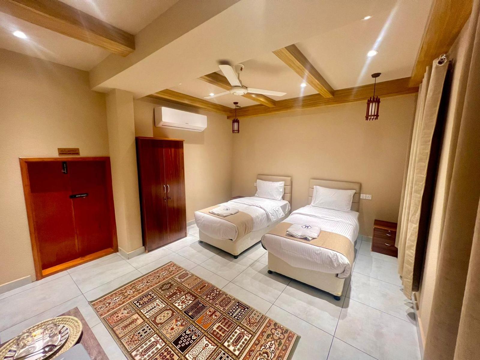 Twin Room with Private Bathroom