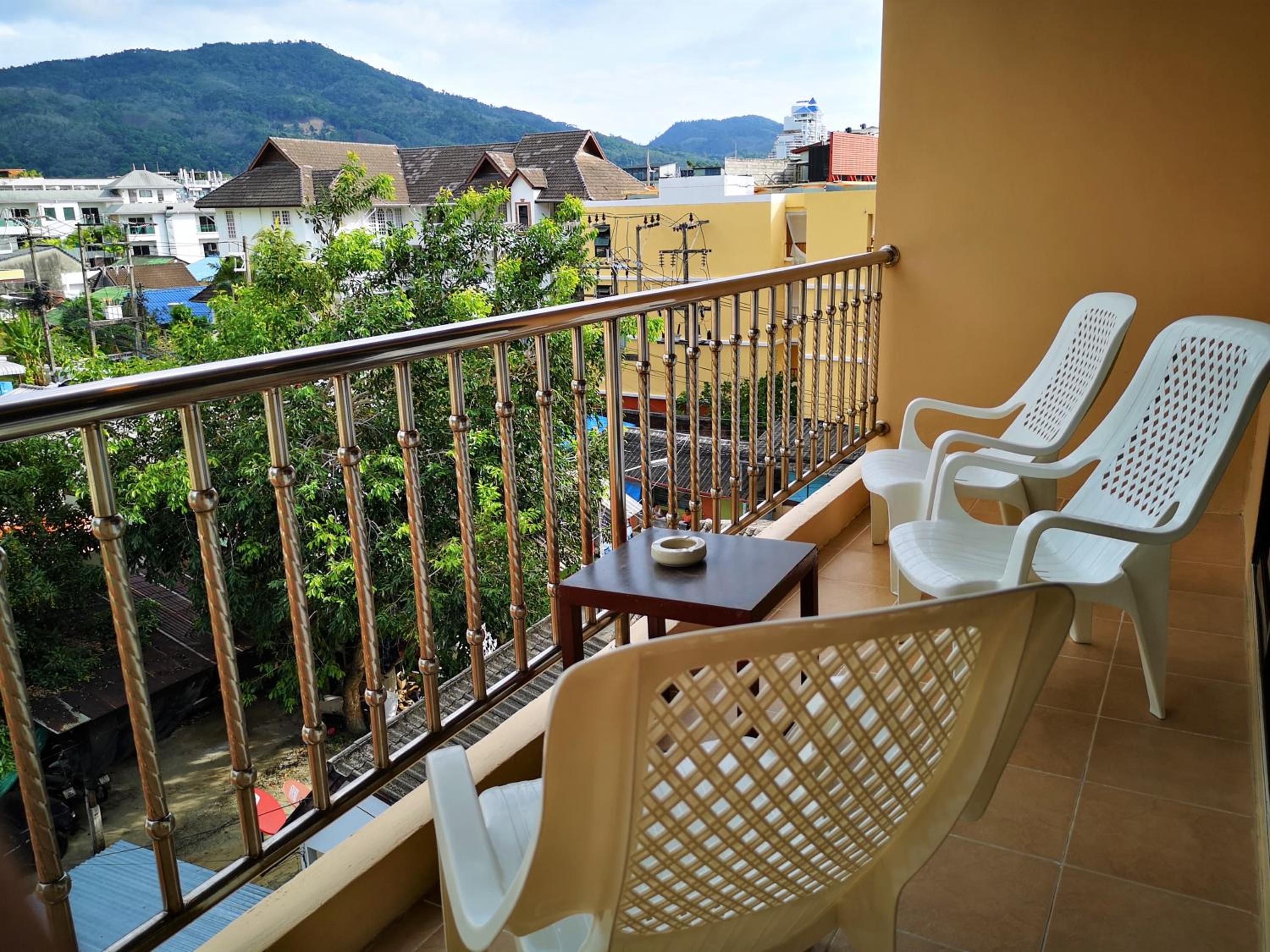 Triple Room with Balcony - Photo 3