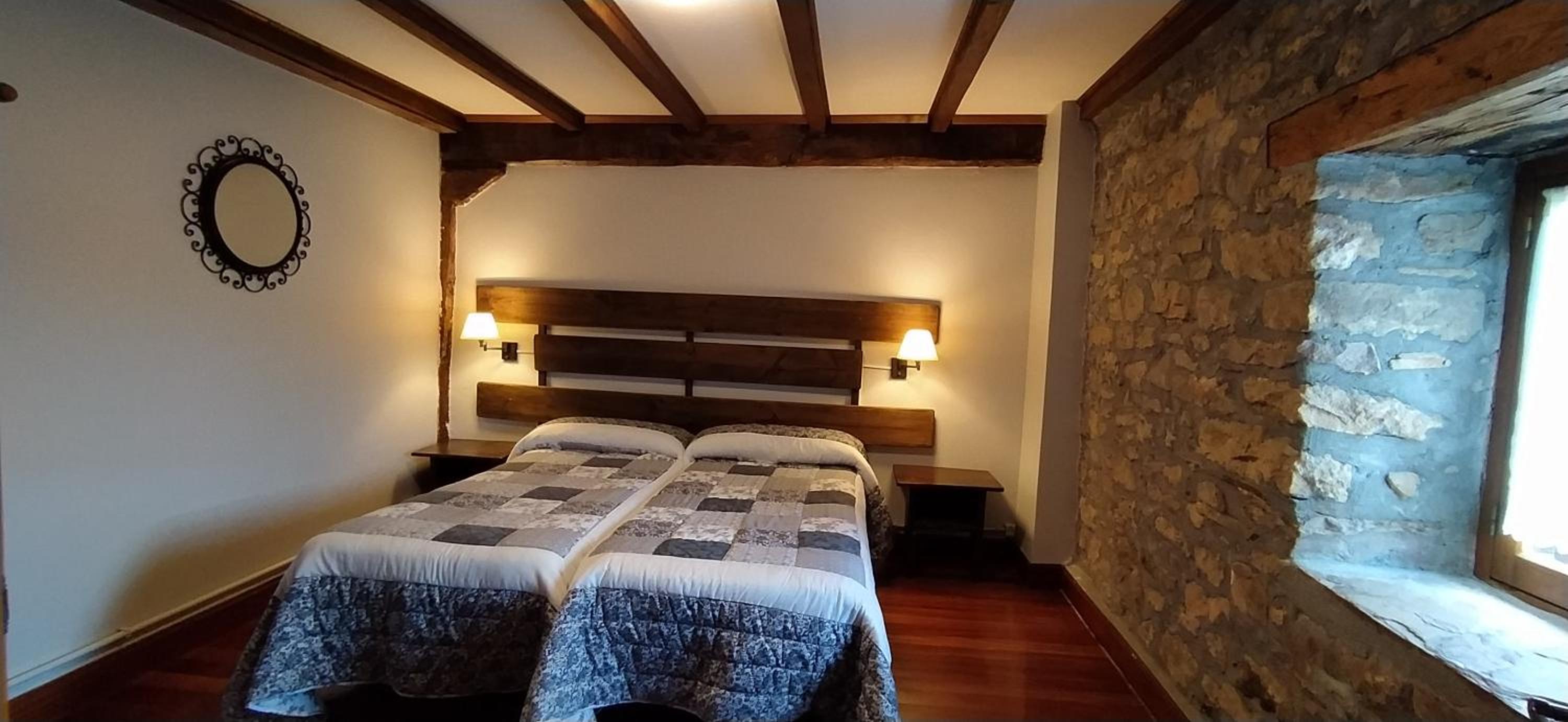 Habitación Doble con Baño Privado