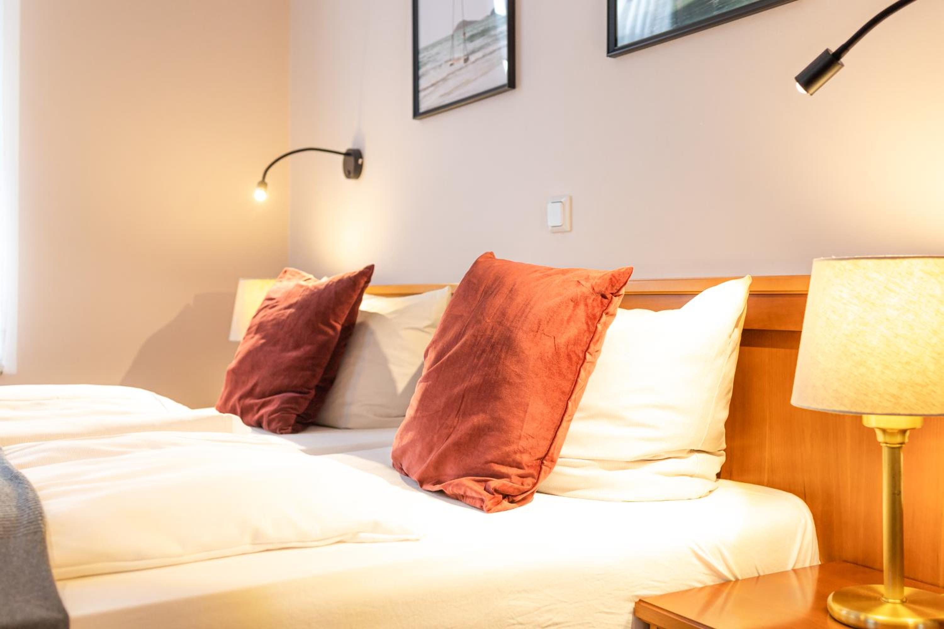 Standard Double Room - Photo 21