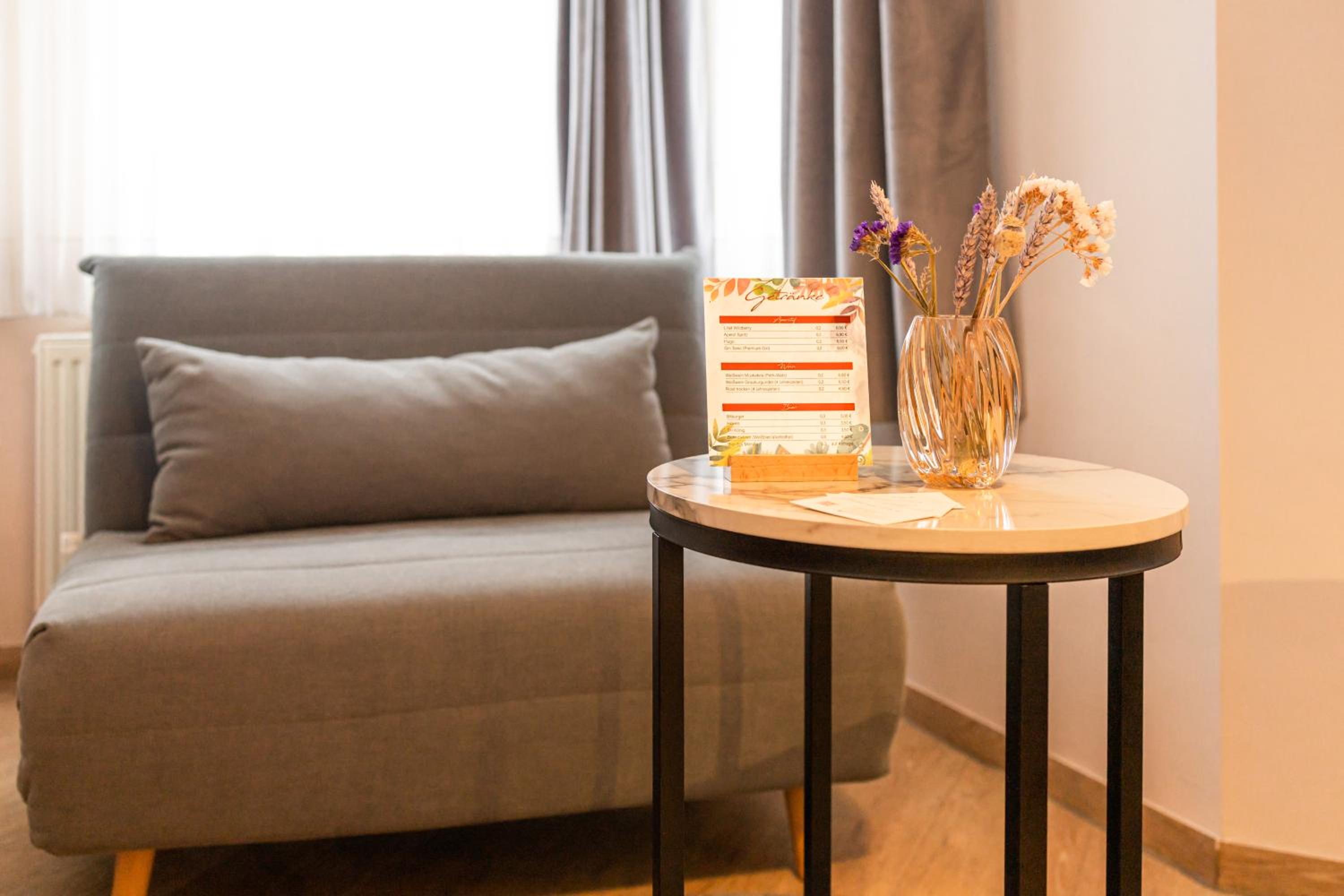Standard Double Room - Photo 18