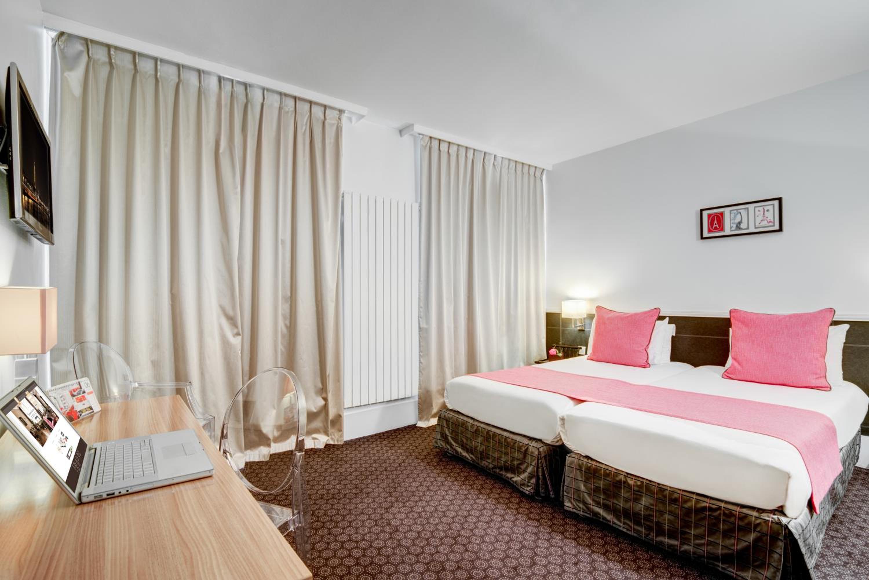 Superior Twin Room photo 3