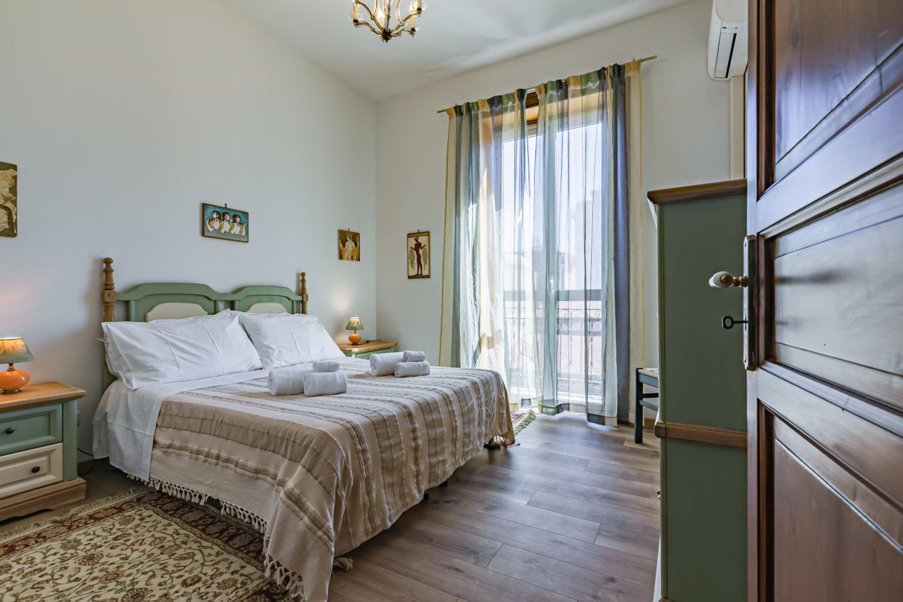 Apartment with Balcony