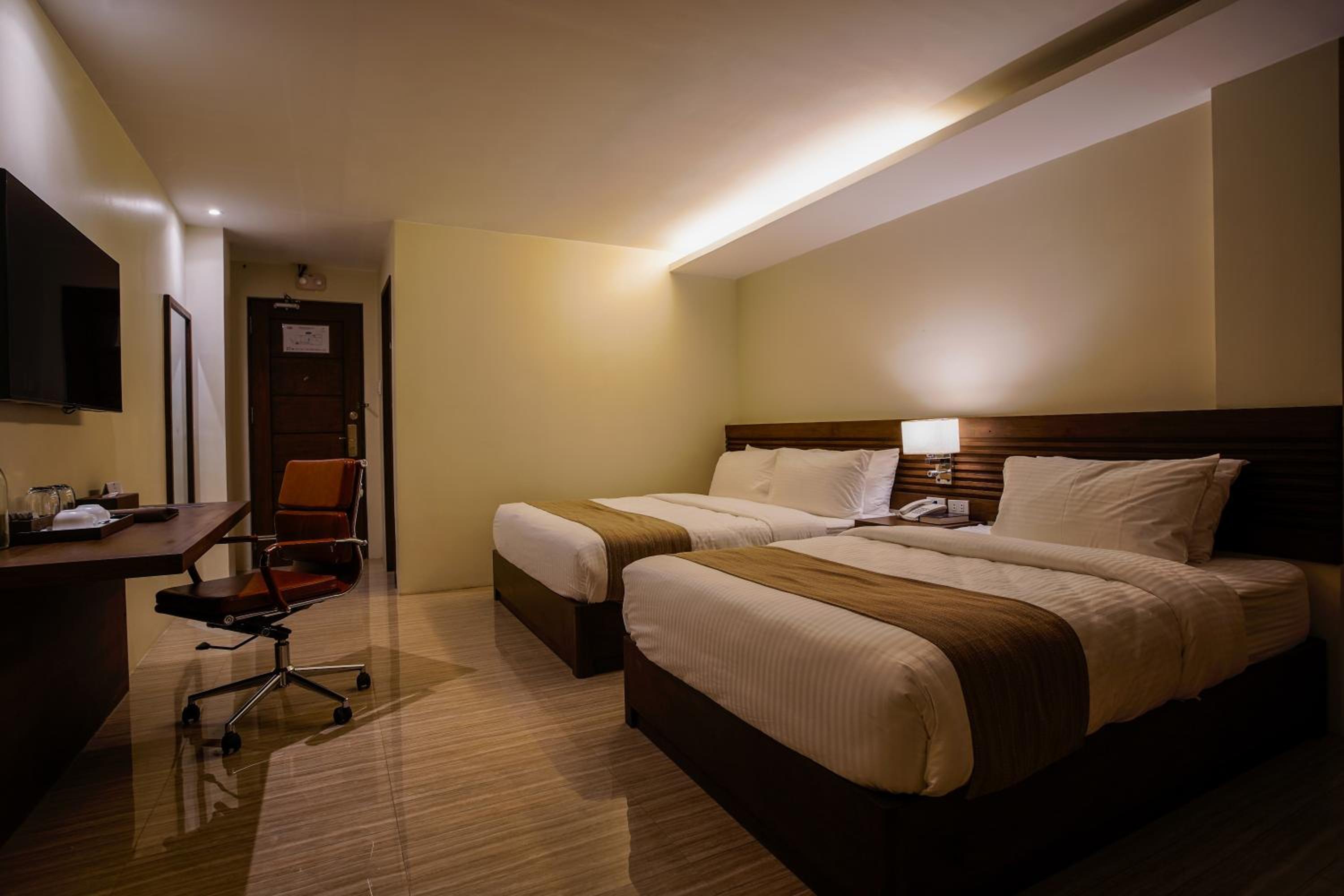 Deluxe Twin Room - Photo 7