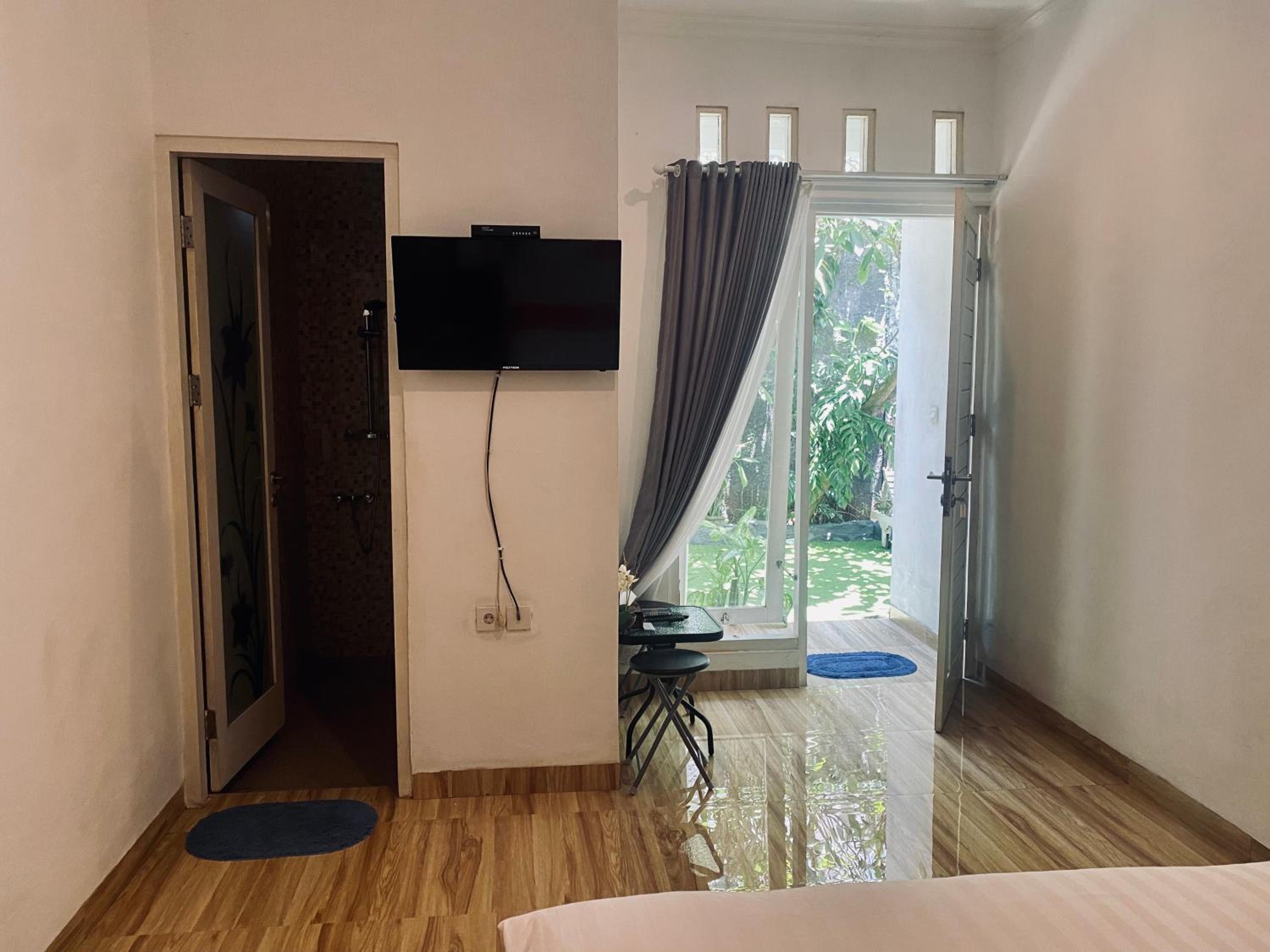 Standard Suite - Photo 3