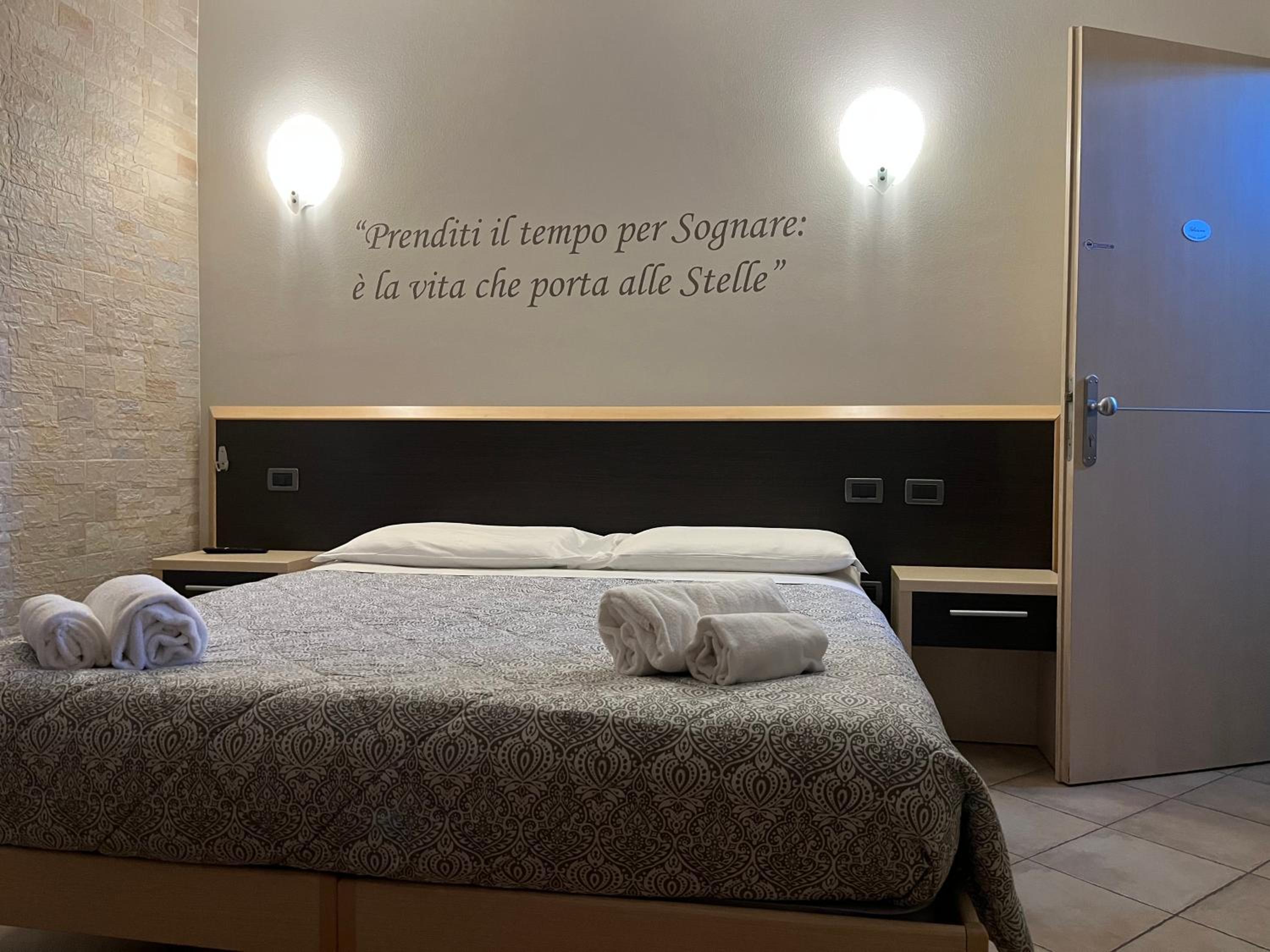 Small Double Room photo 3
