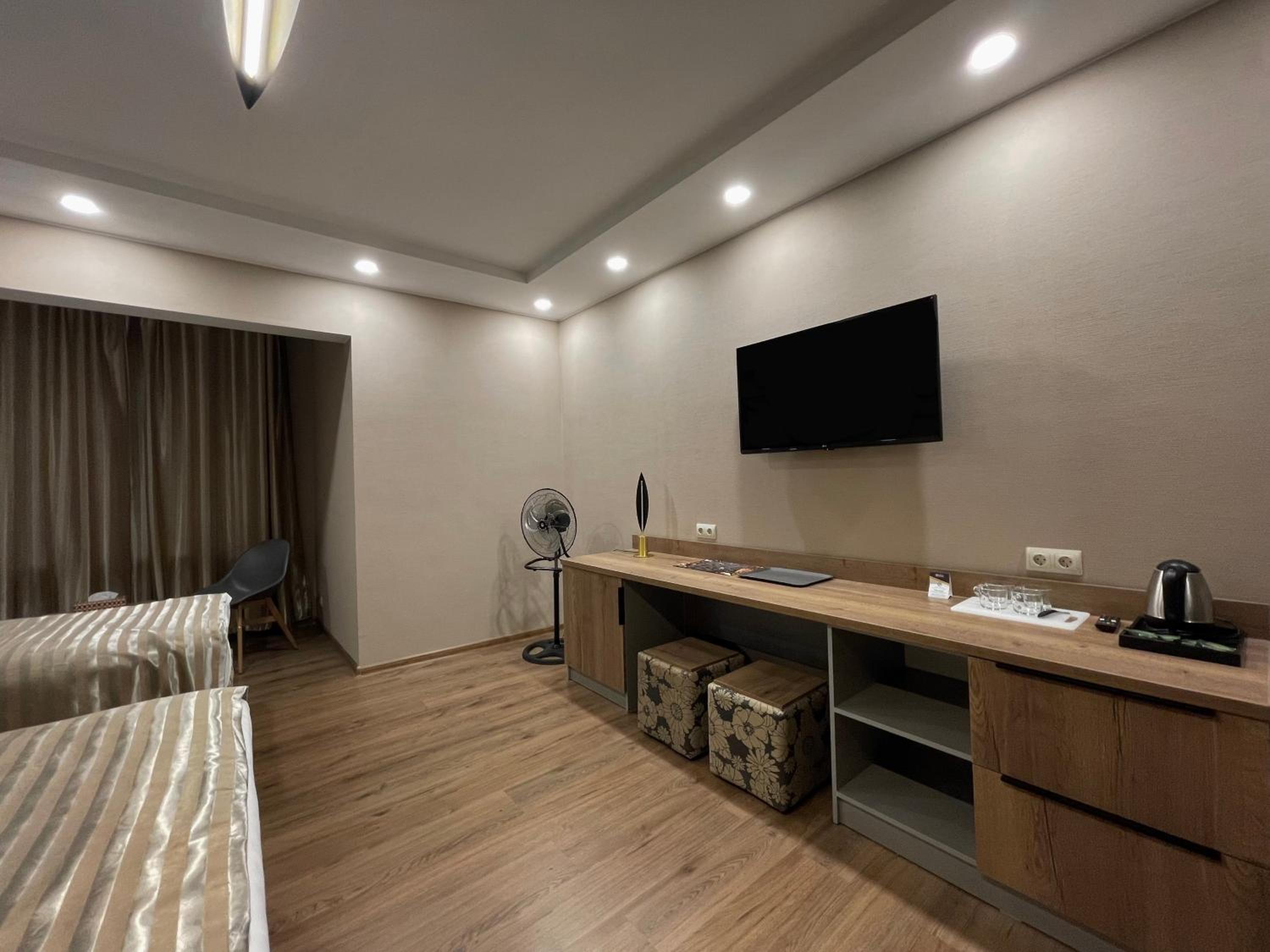 Triple Room with Balcony photo 2