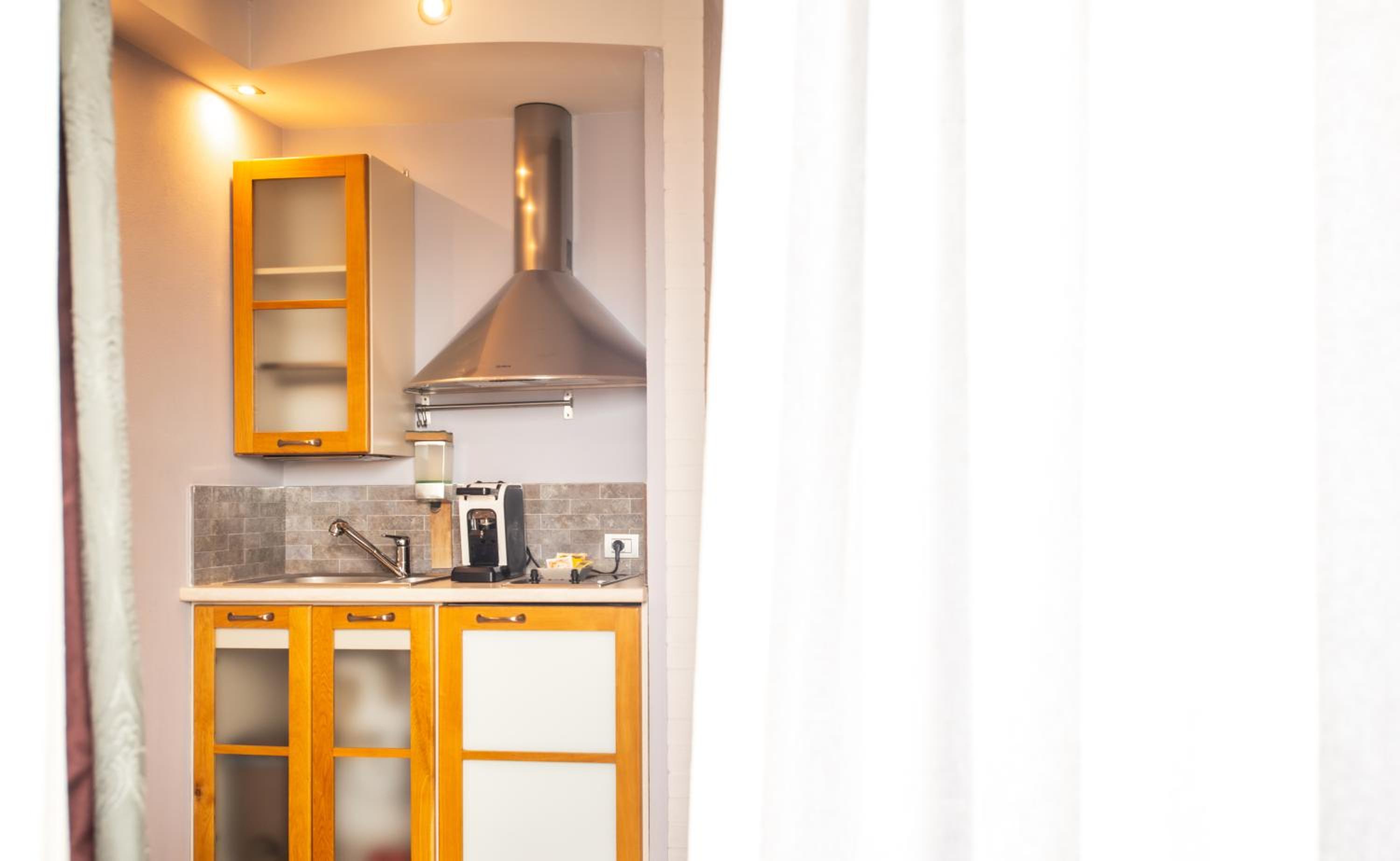 Apartment with Panoramic View - Photo 2