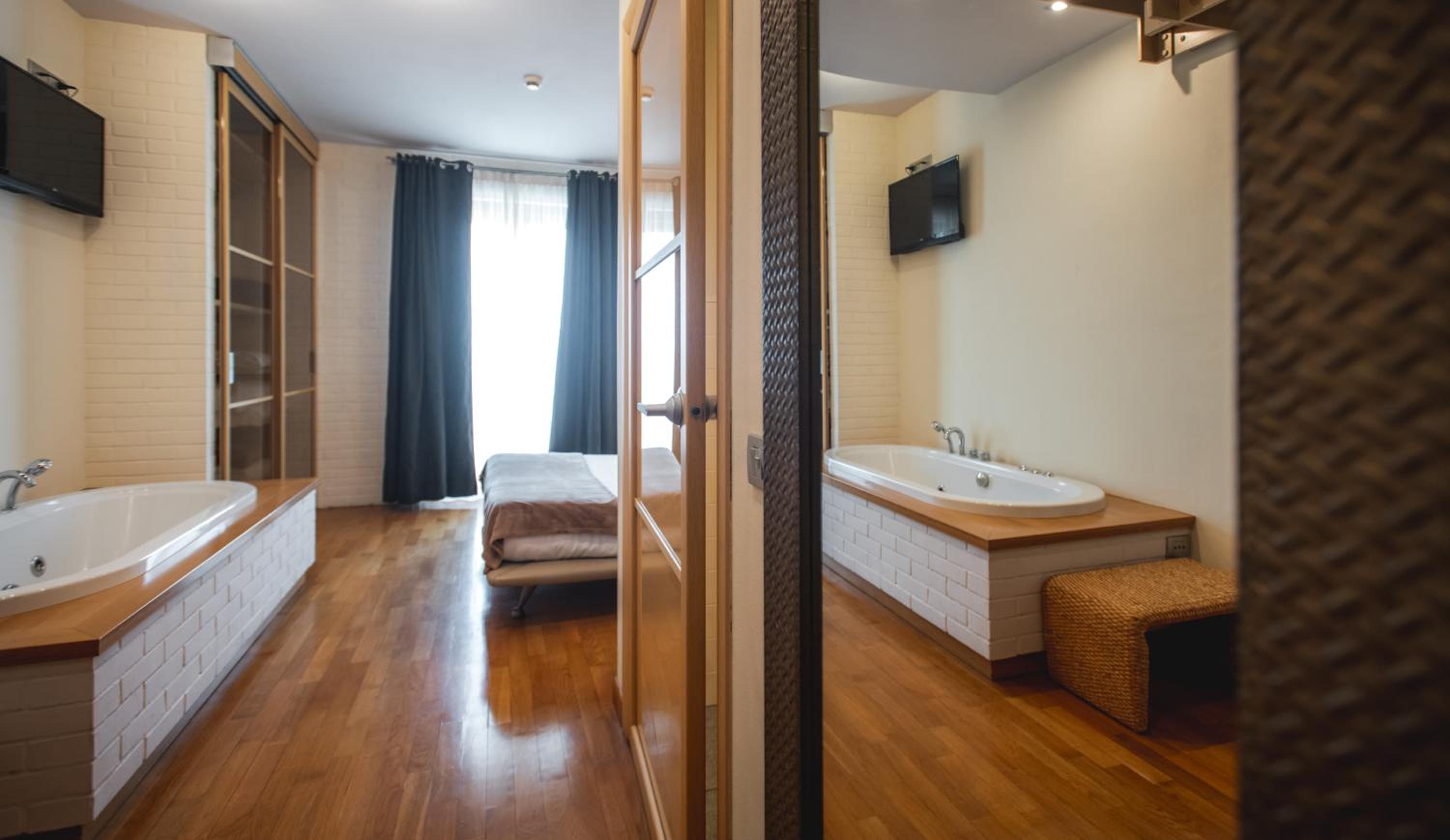 Deluxe Apartment - Photo 4