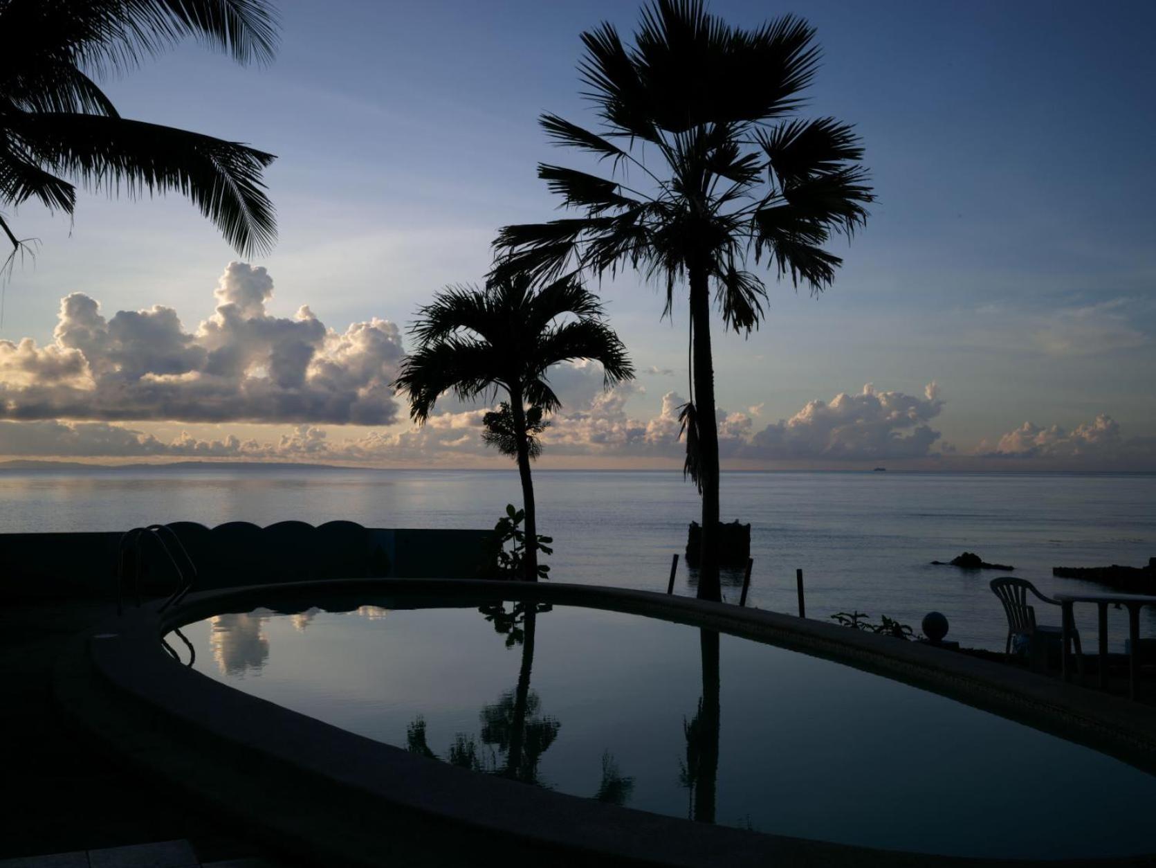 Deluxe Double Room with Balcony and Sea View - Photo 11
