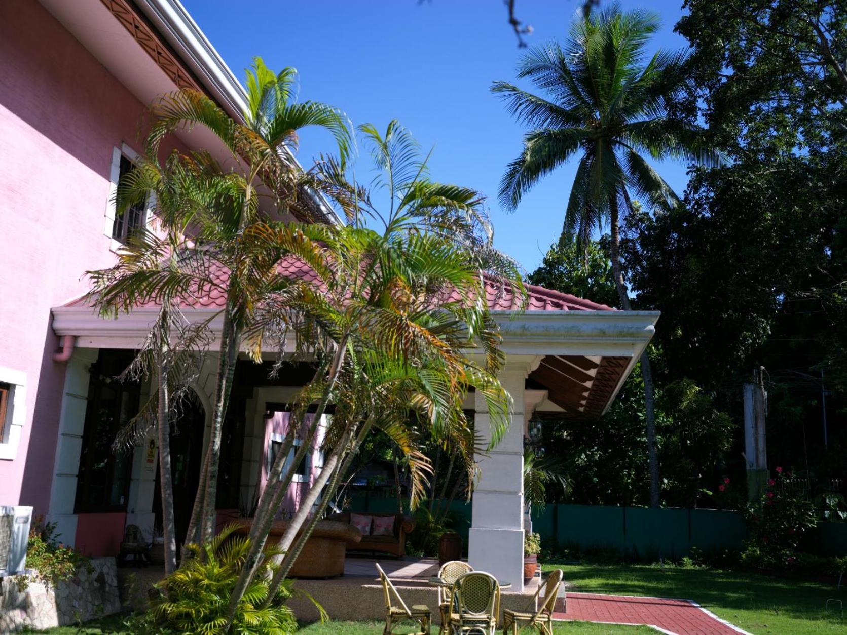 Deluxe Double Room with Balcony and Sea View - Photo 5