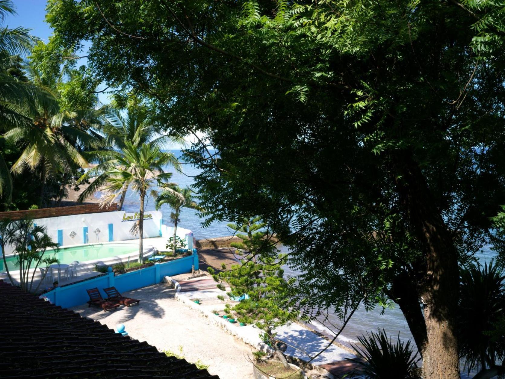 Deluxe Double Room with Balcony and Sea View - Photo 3