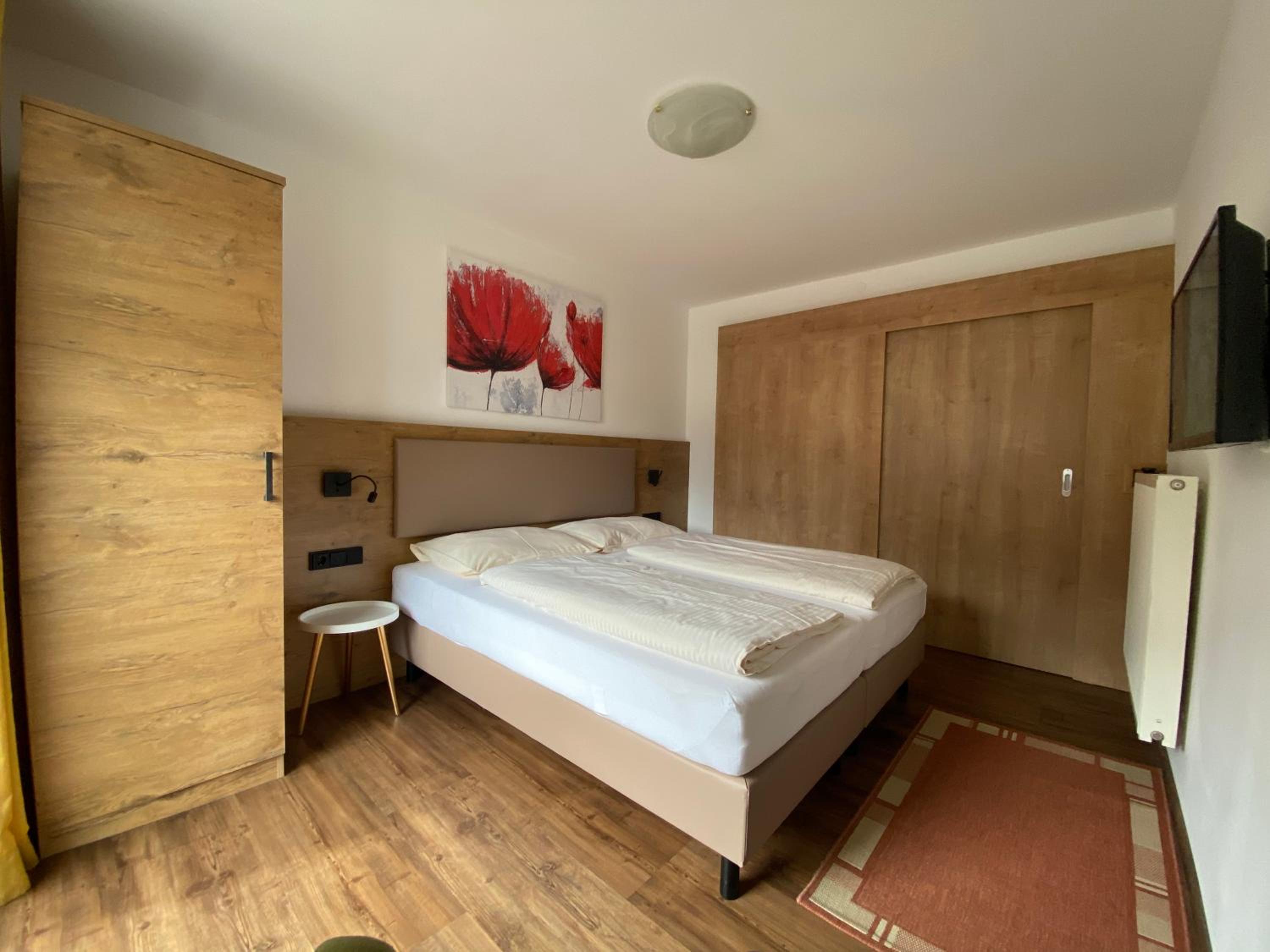 Two-Bedroom Apartment - Top 2 photo 1