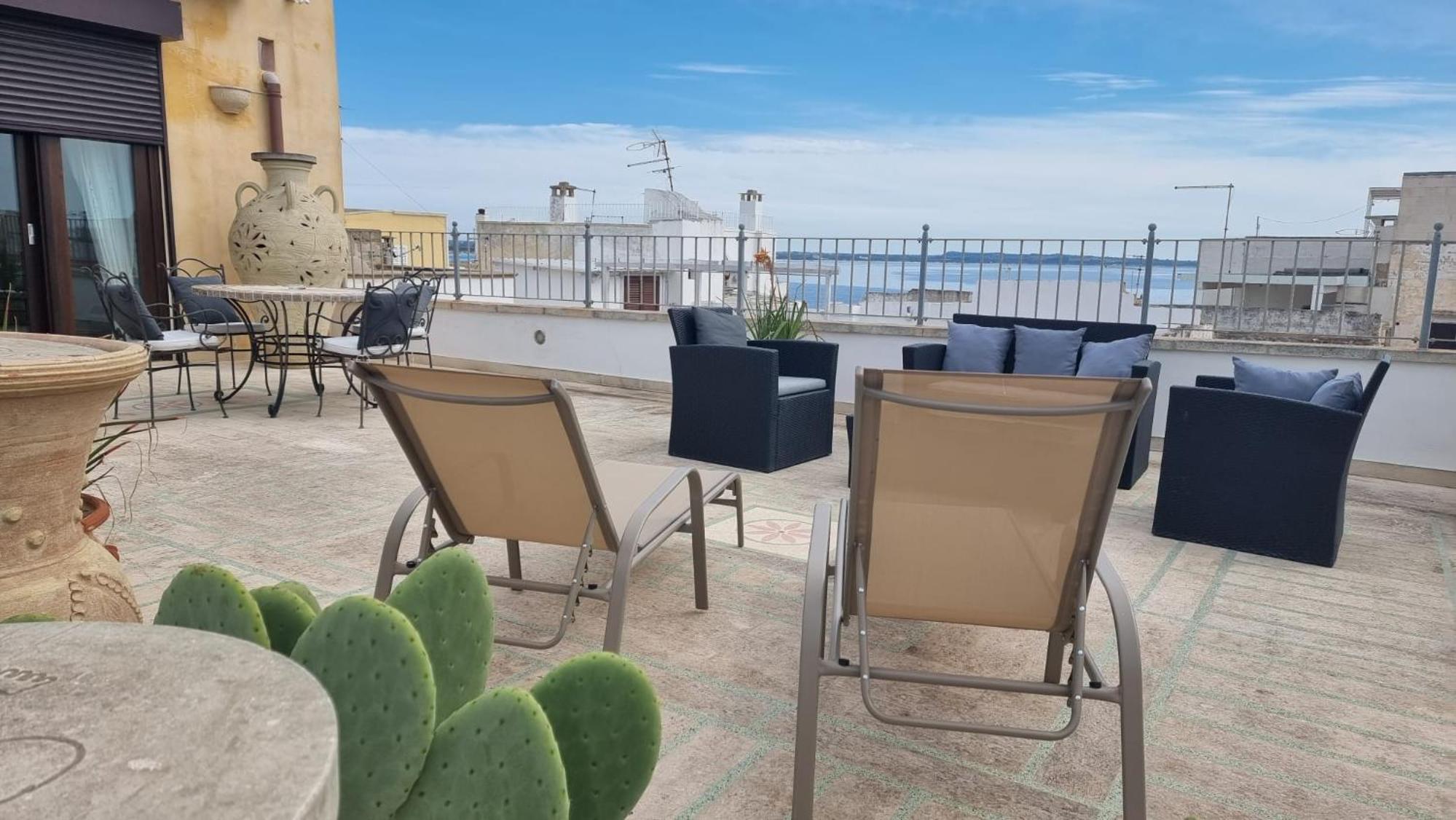 Suite with Terrace and Sea View photo 3