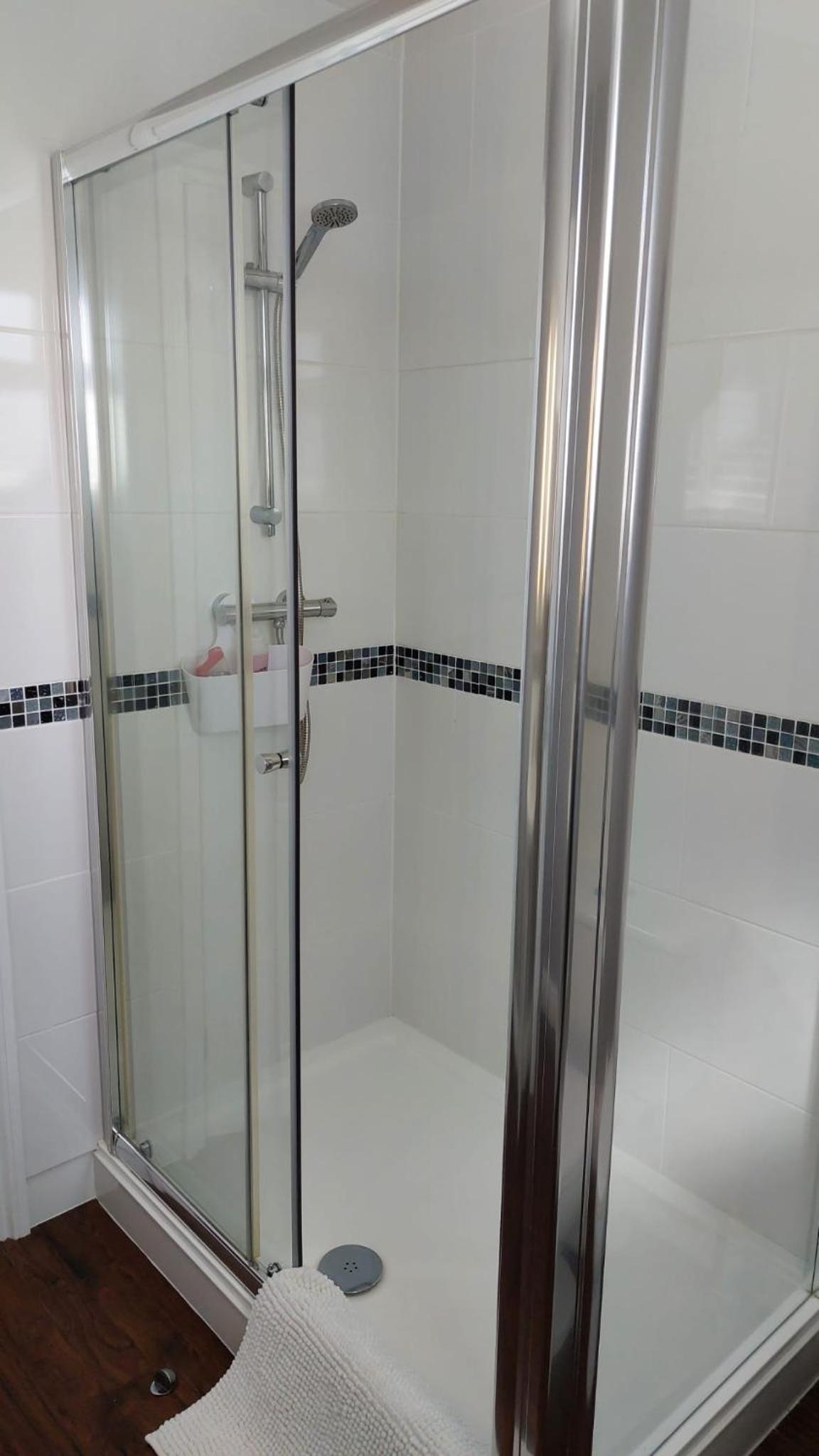 Deluxe Quadruple Room - Photo 8