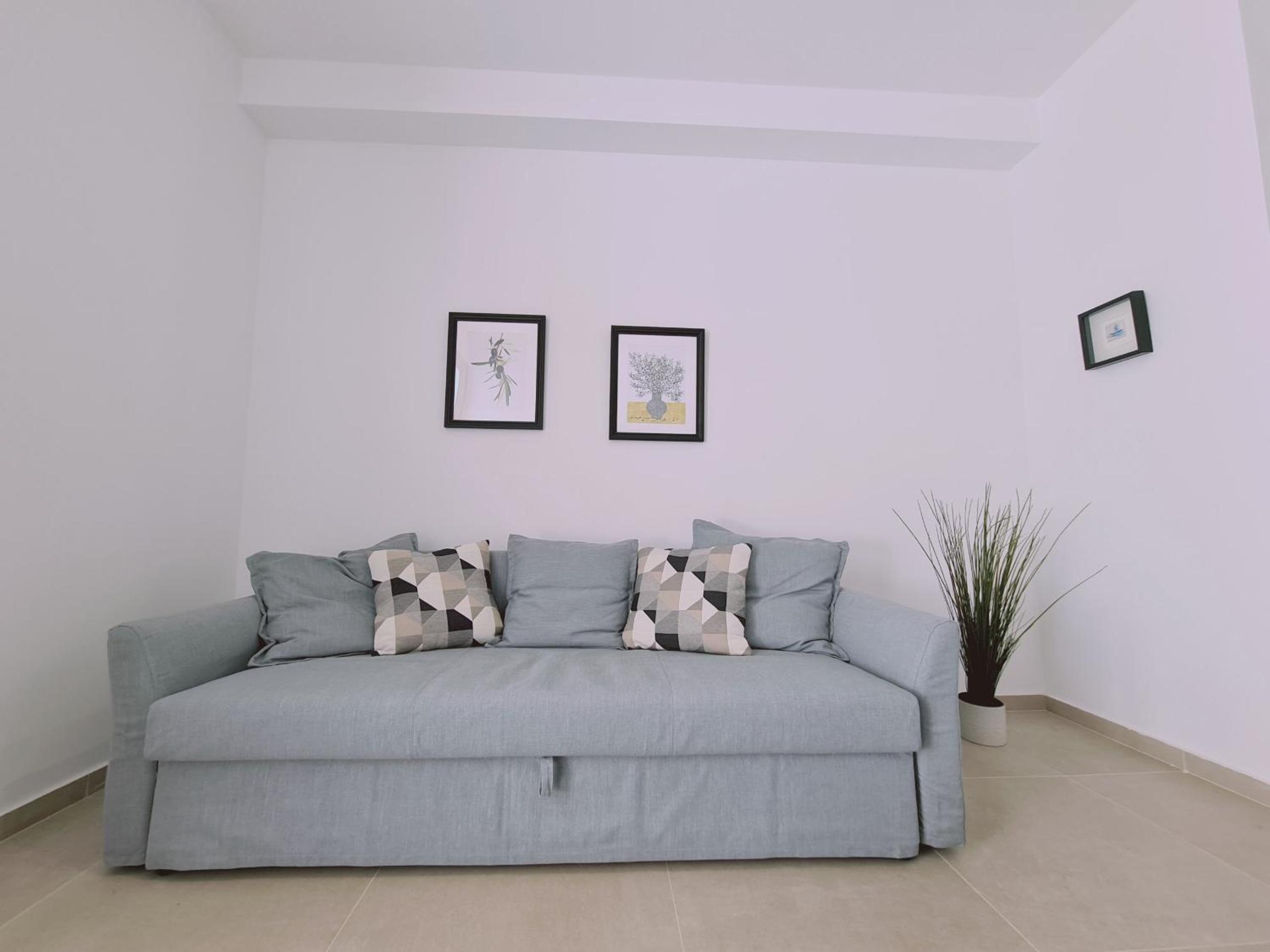Two-Bedroom House photo 3