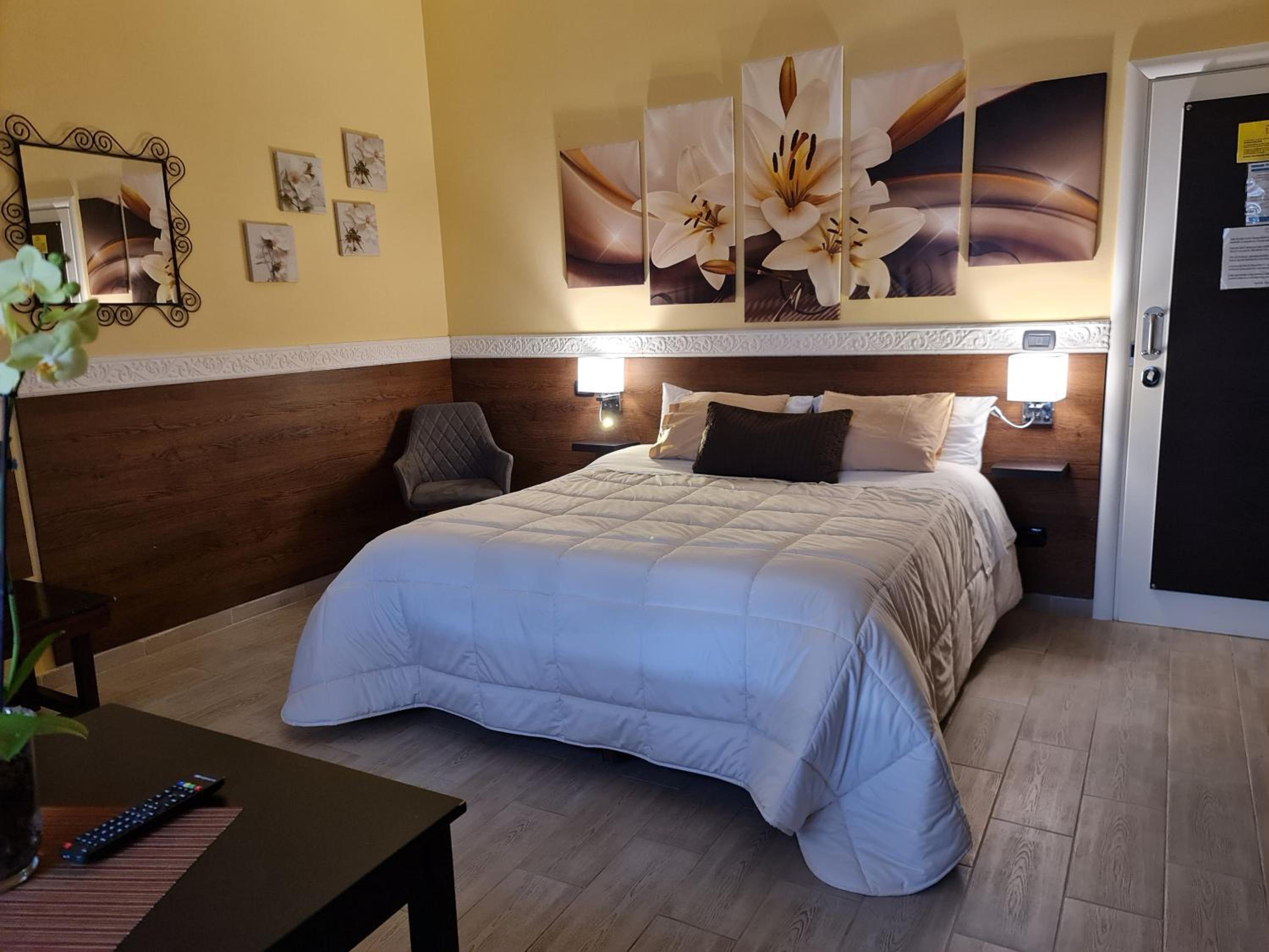 Junior Suite with Garden View