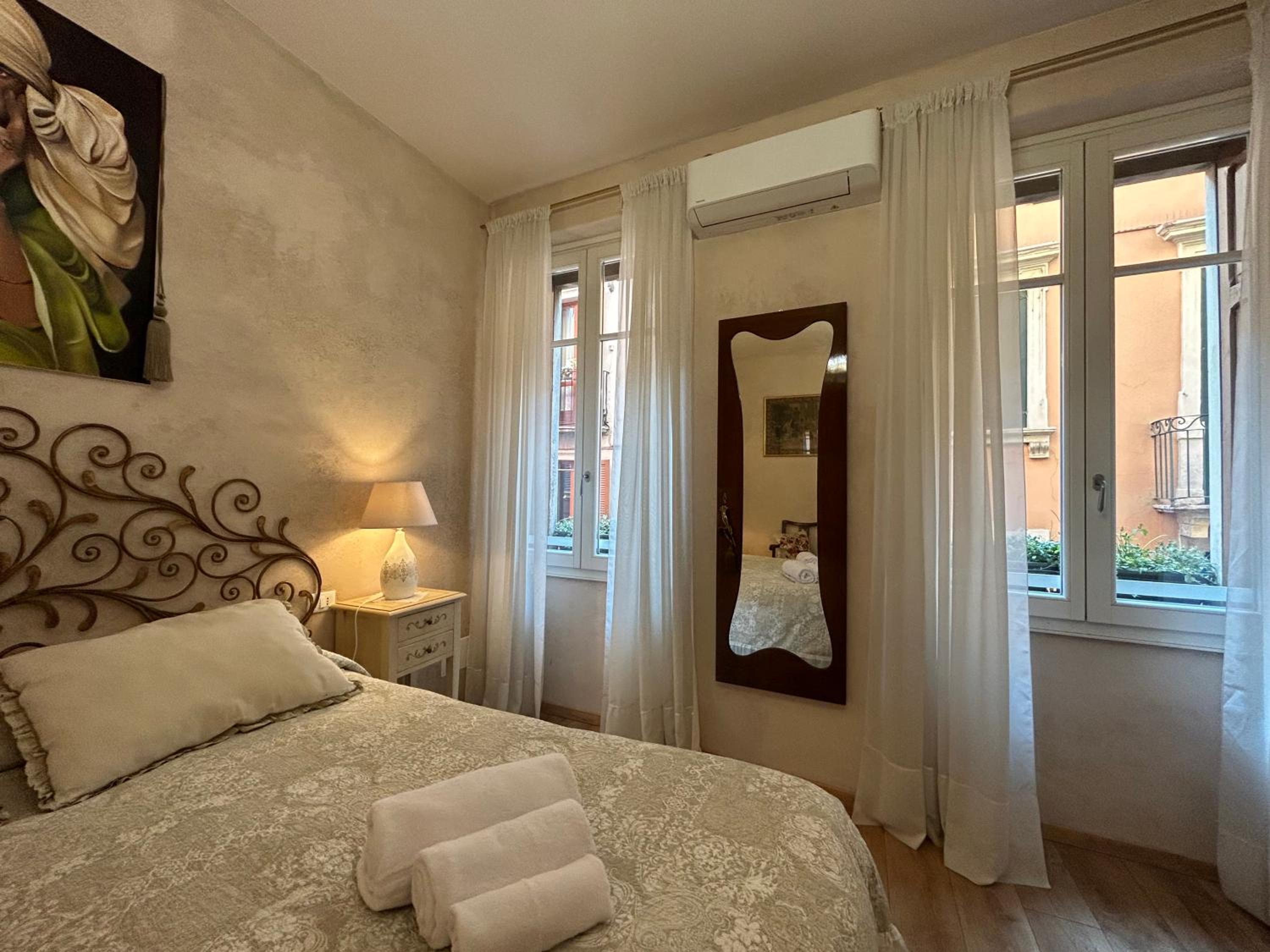 Double Room with Private Bathroom - Photo 5