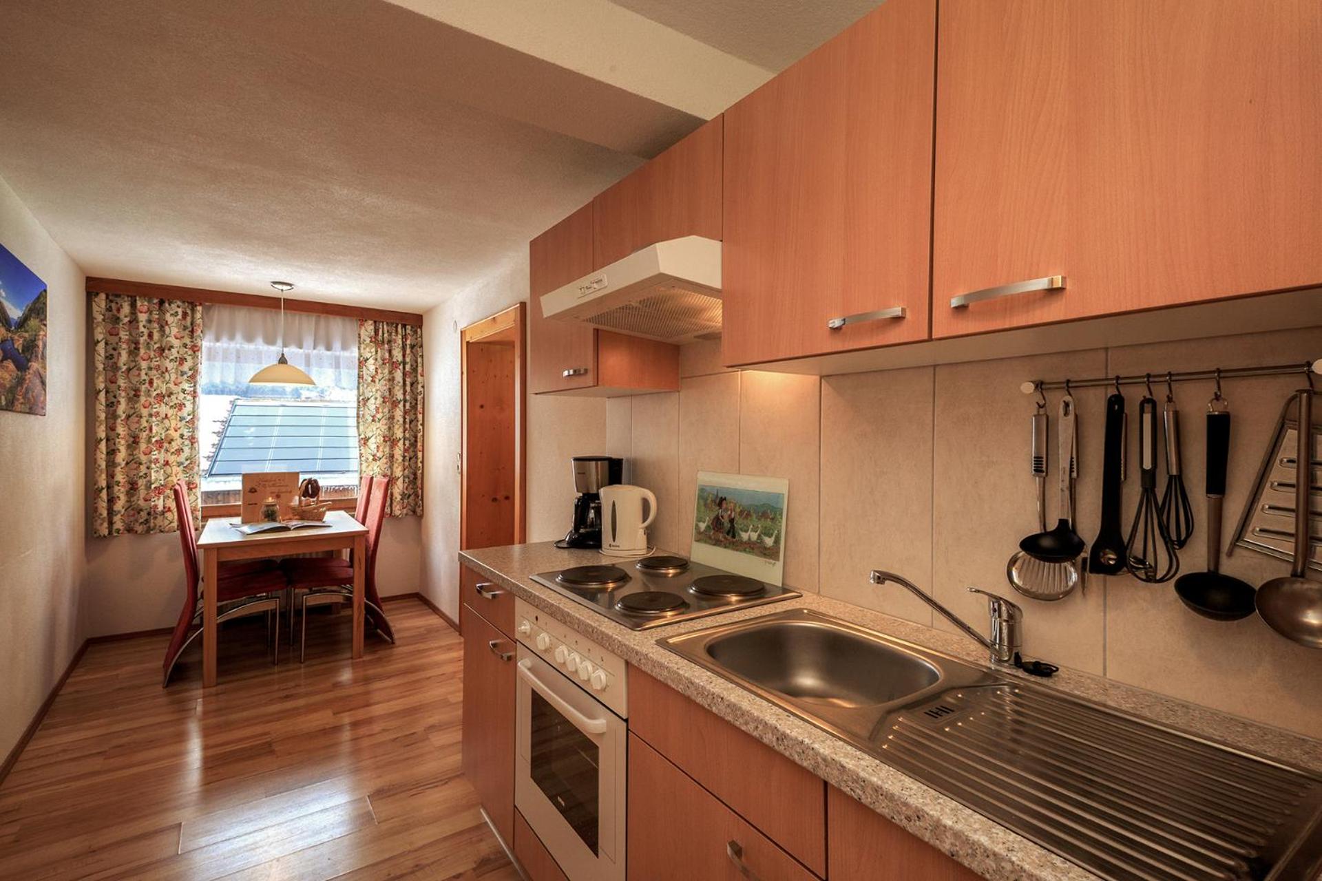 One-Bedroom Apartment photo 2