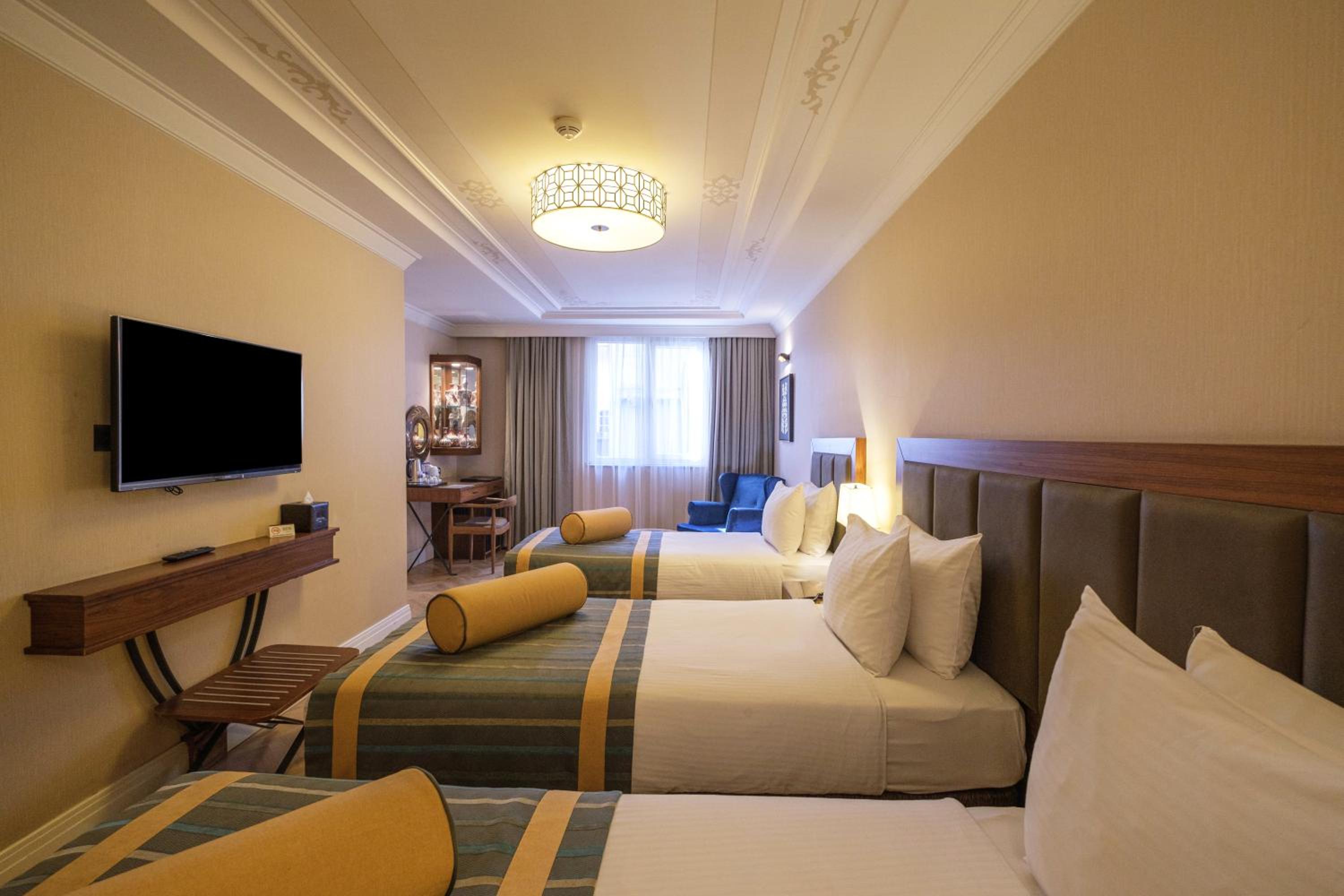 Deluxe Triple Room photo 1