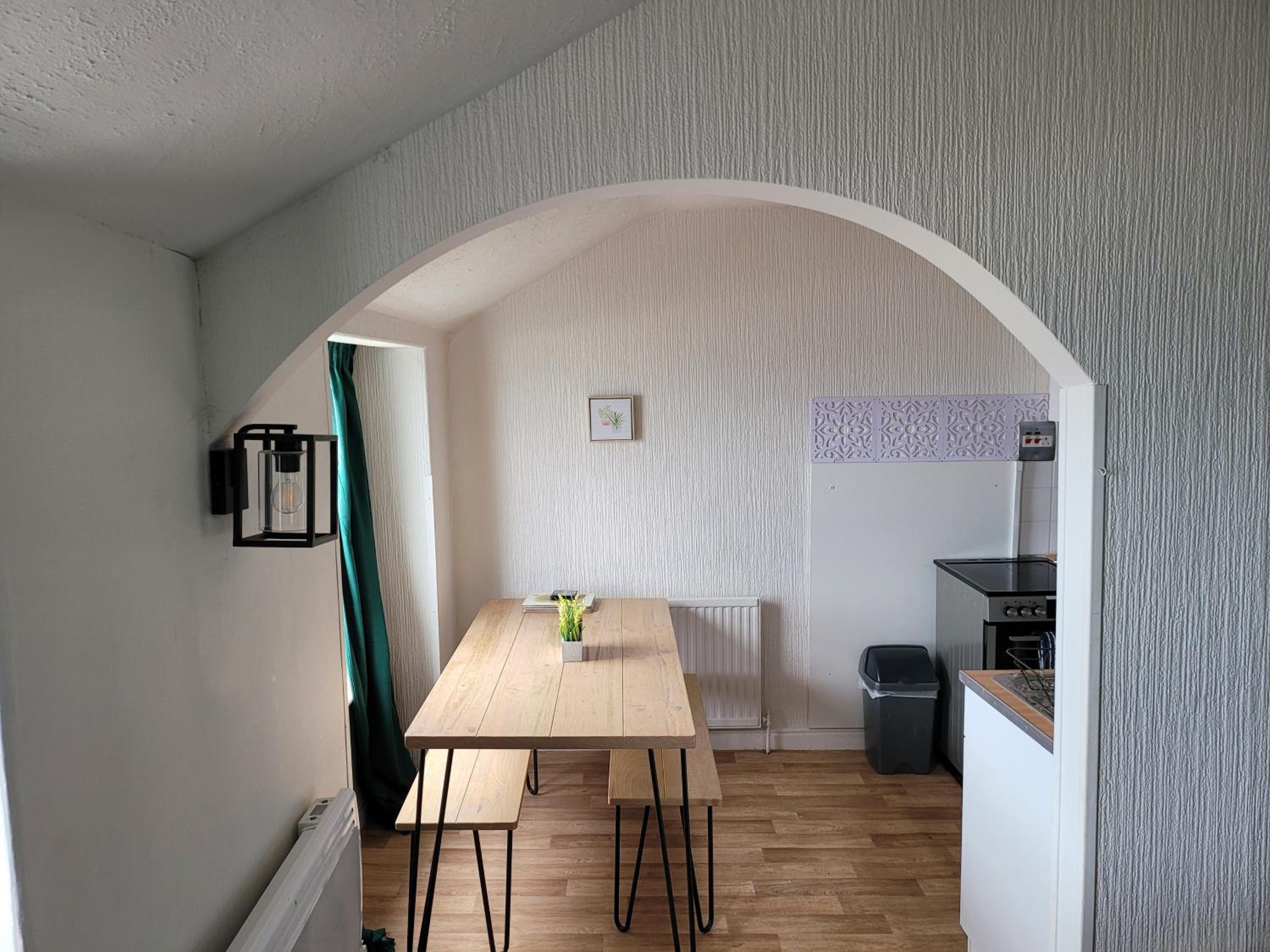 One-Bedroom Apartment - Photo 16