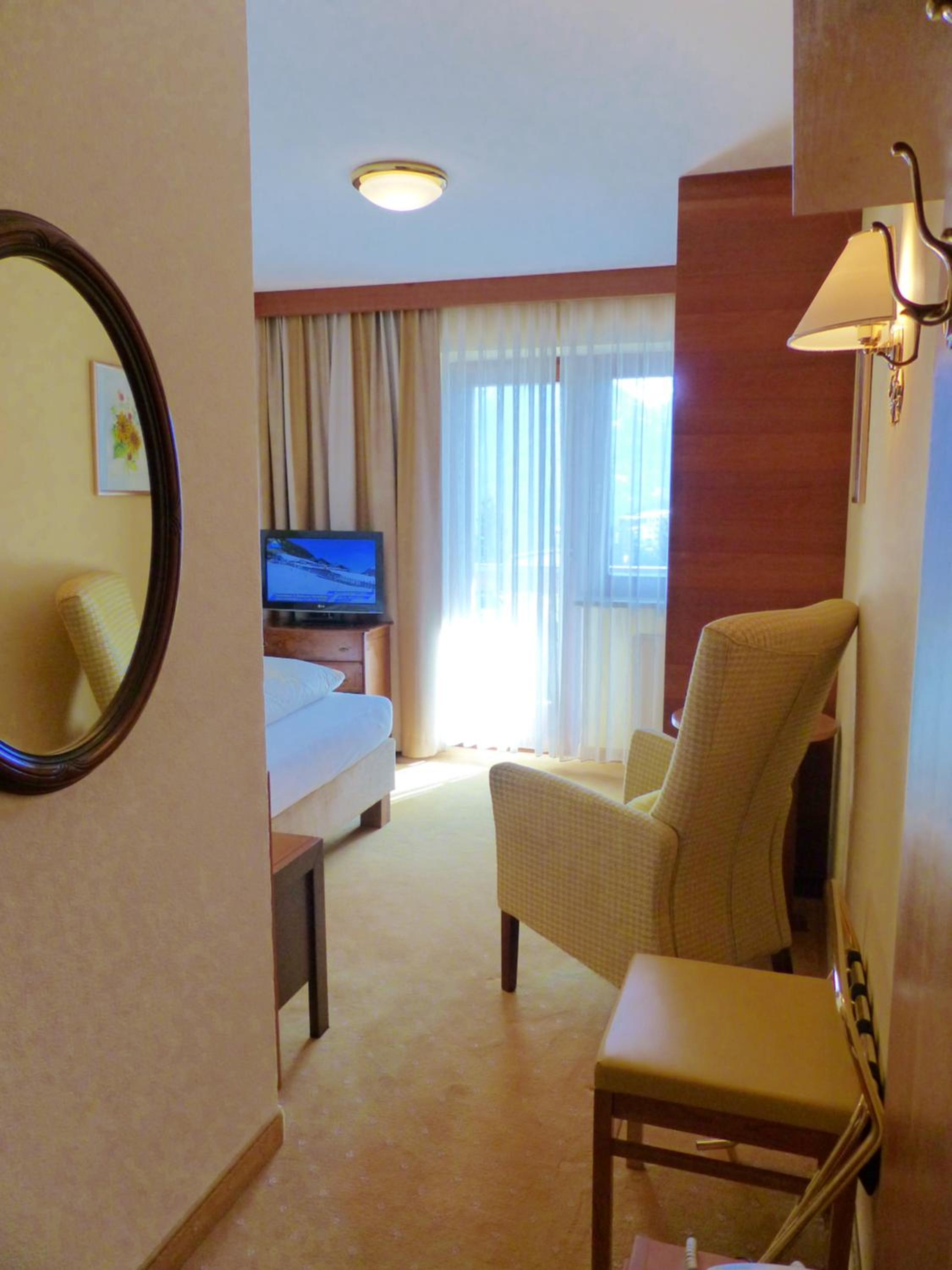 Single Room with Mountain View photo 2