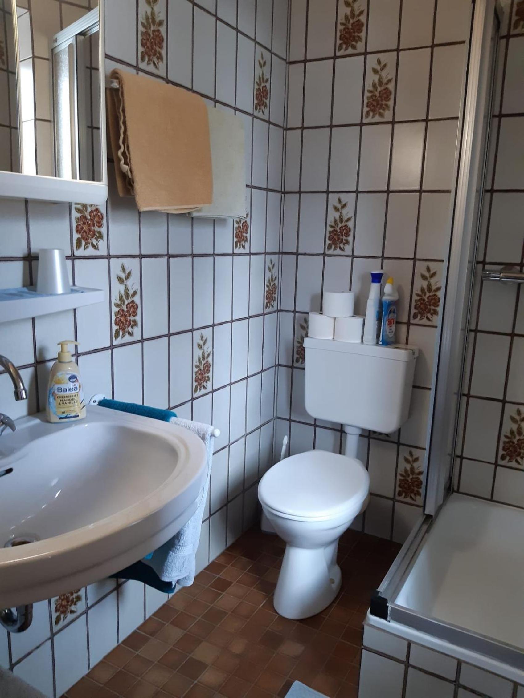 Double Room with Private Bathroom photo 3