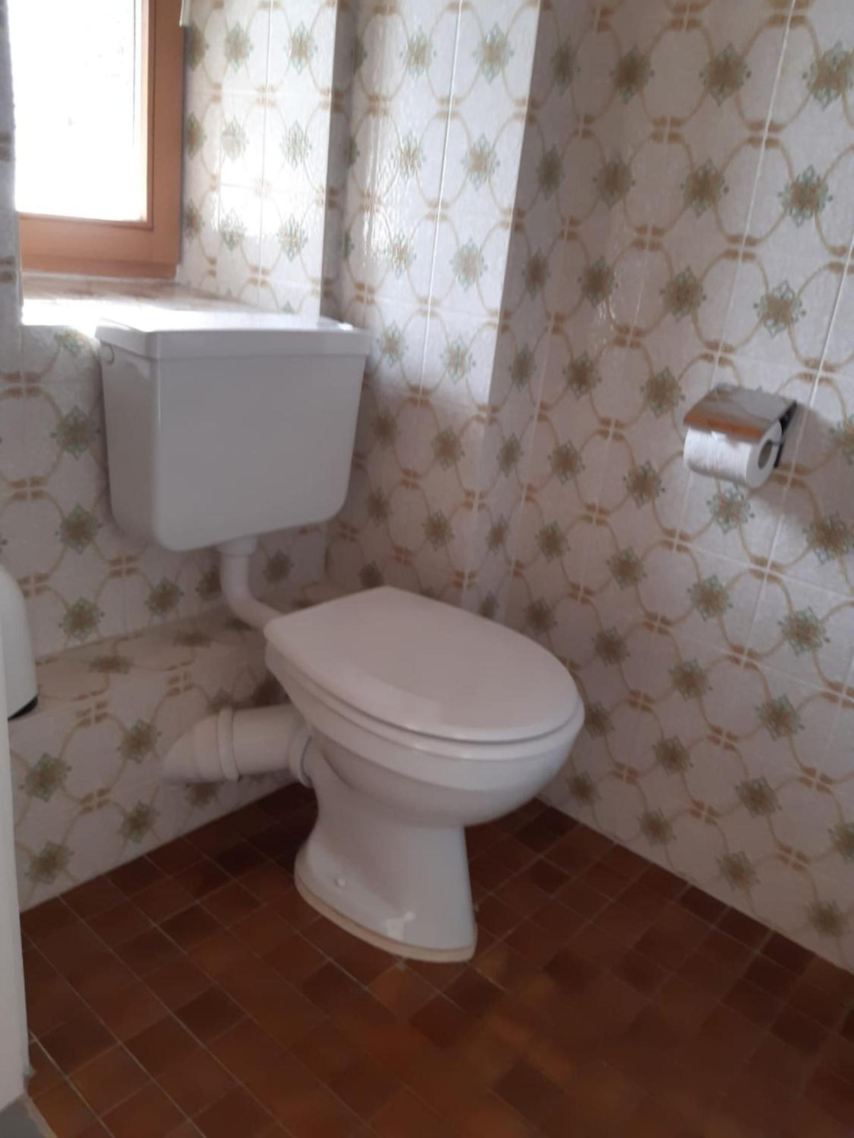 Double Room with Private External Bathroom photo 2